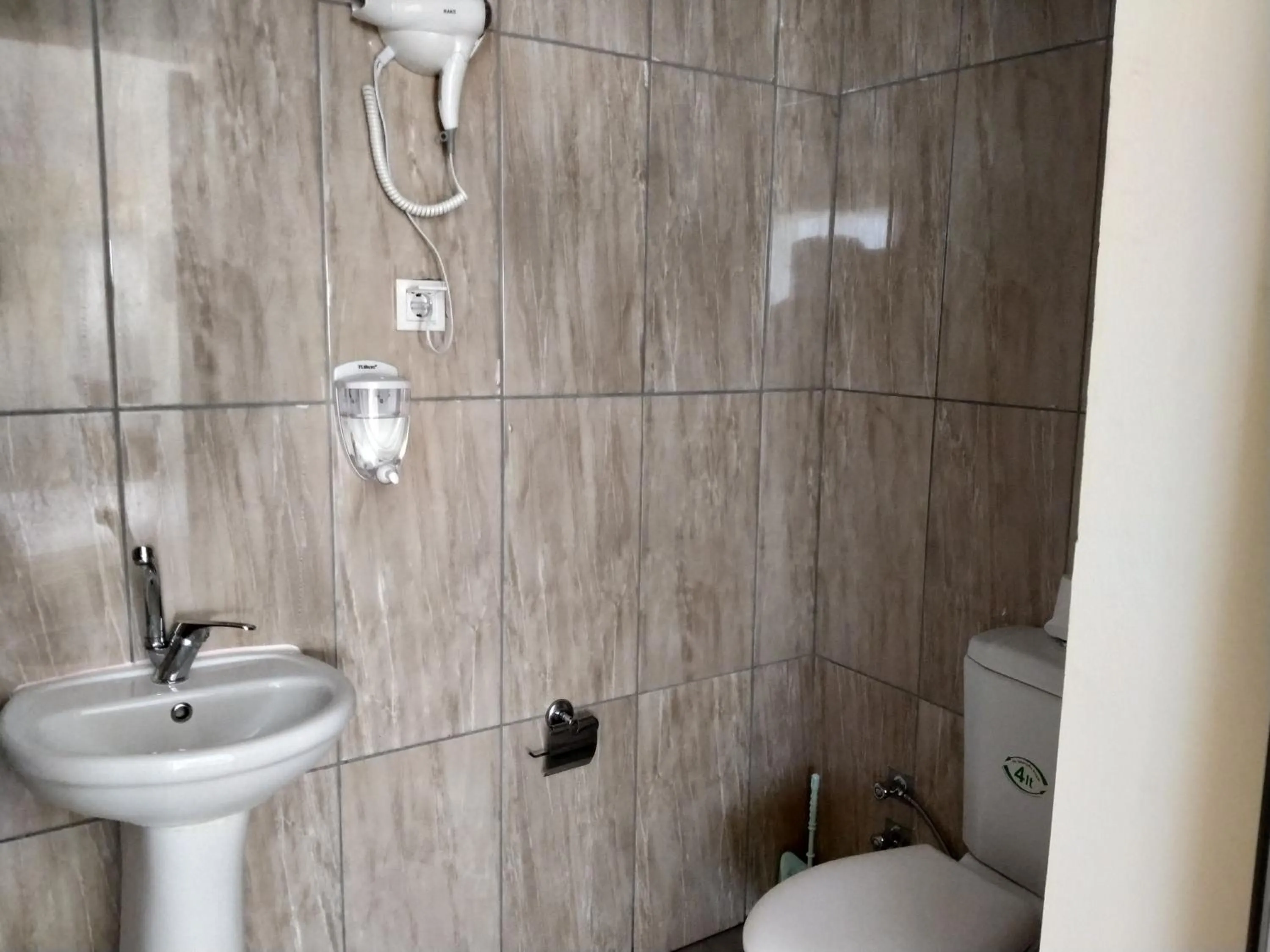 Bathroom in City House Hotel