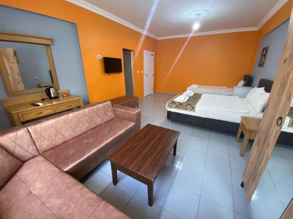 Photo of the whole room, Bed in City House Hotel