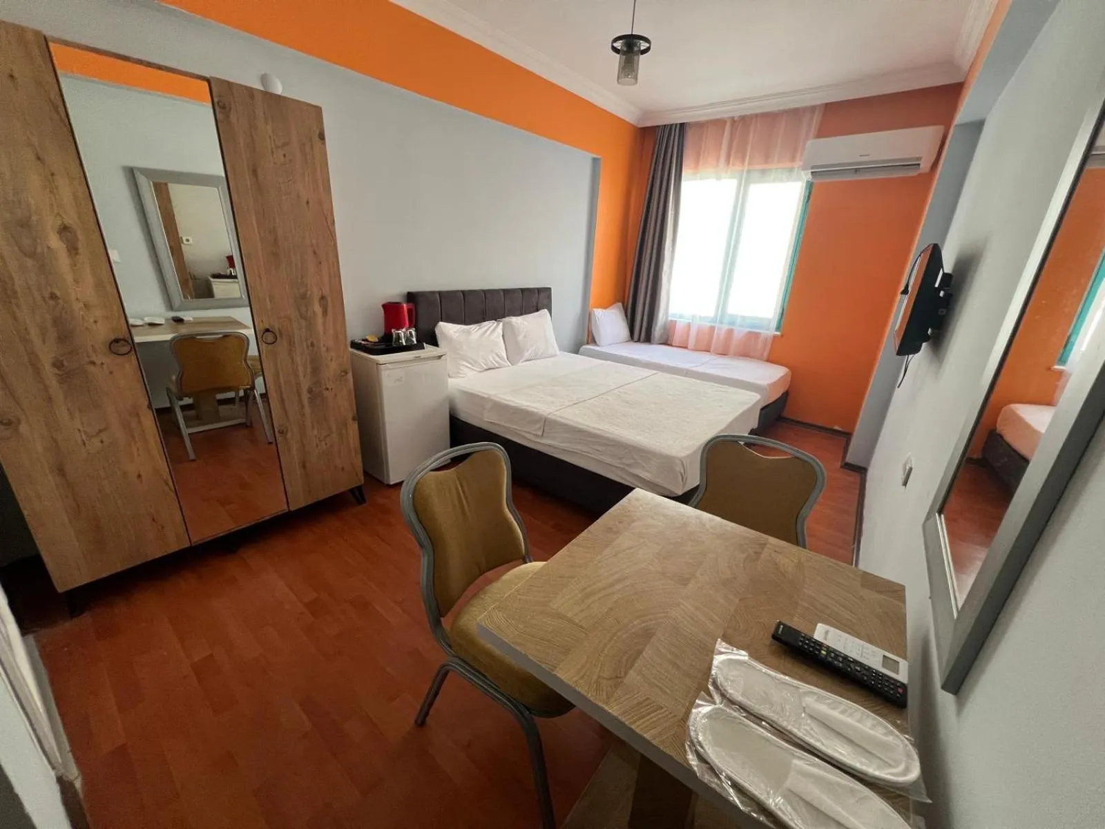 Bed in City House Hotel