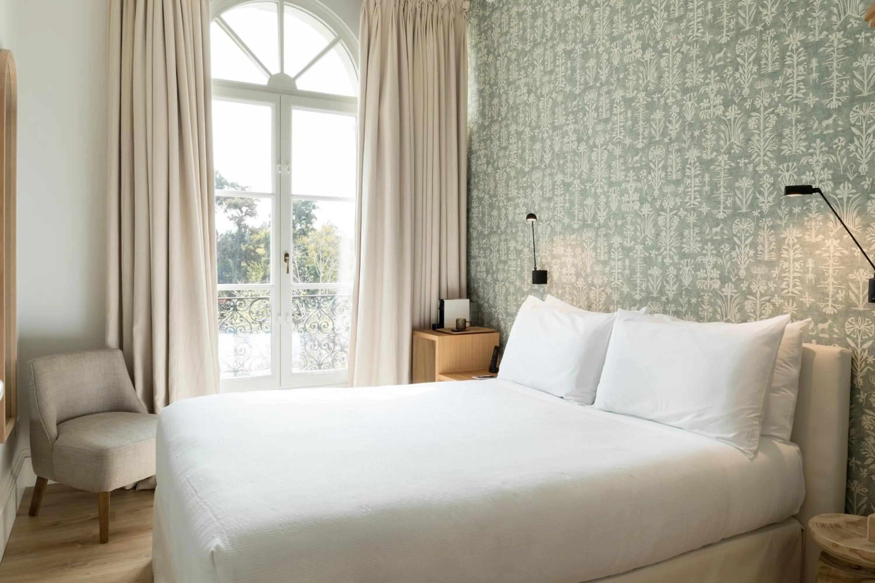 Bed in Hotel Tayko Sevilla