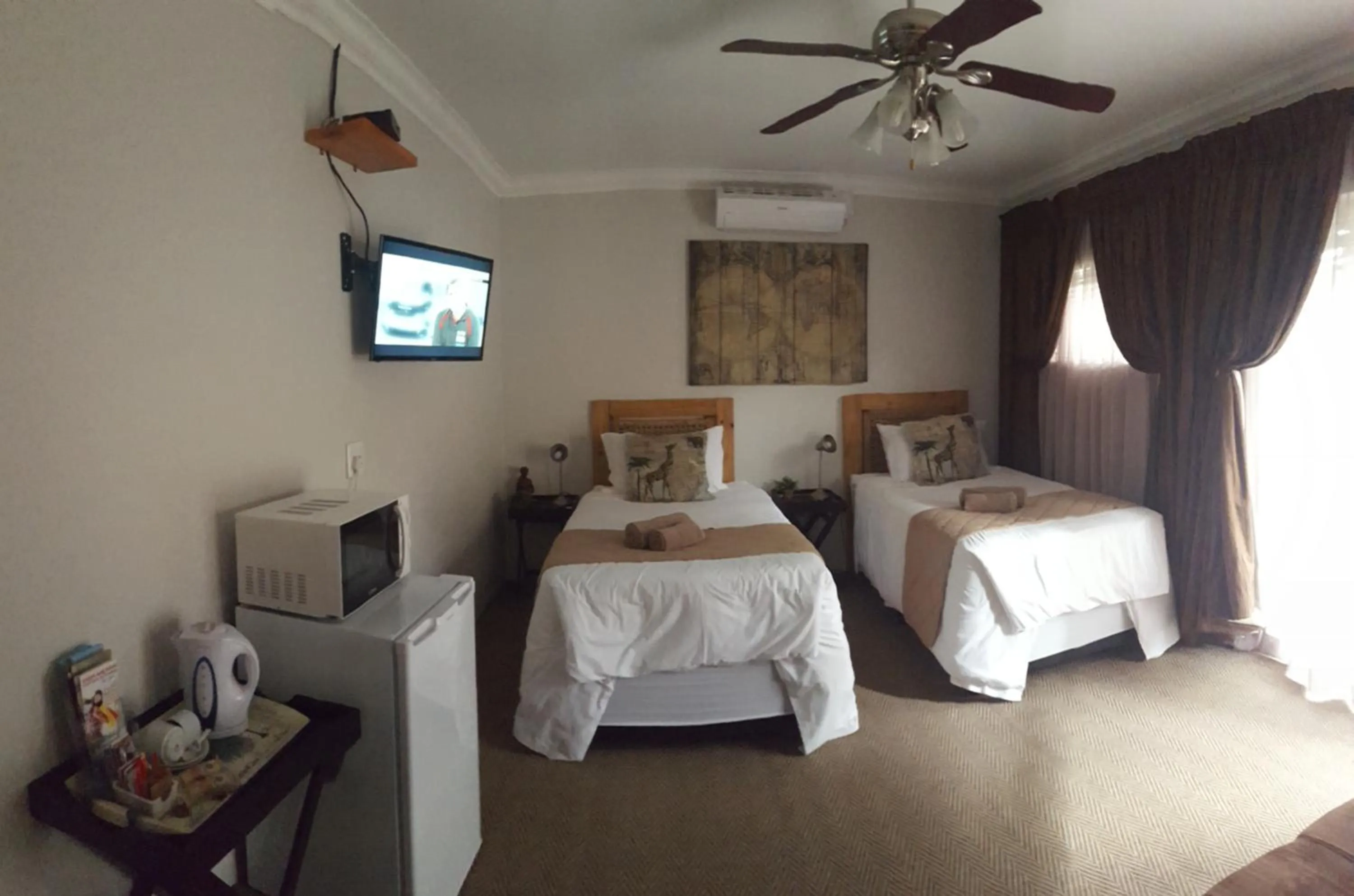 Bed in Danlee Overnight Accommodation