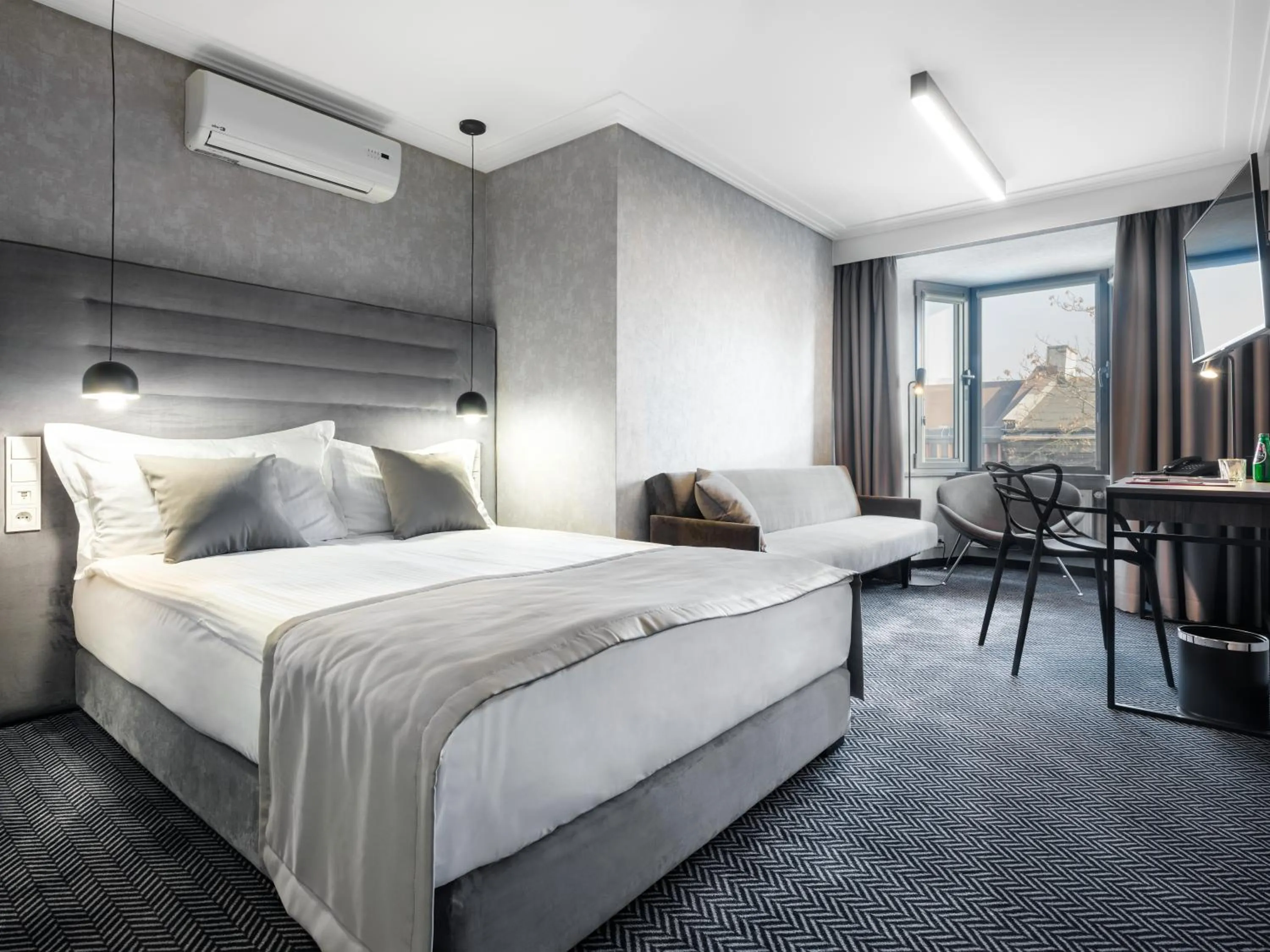 Bed in Hotel Logos Kraków