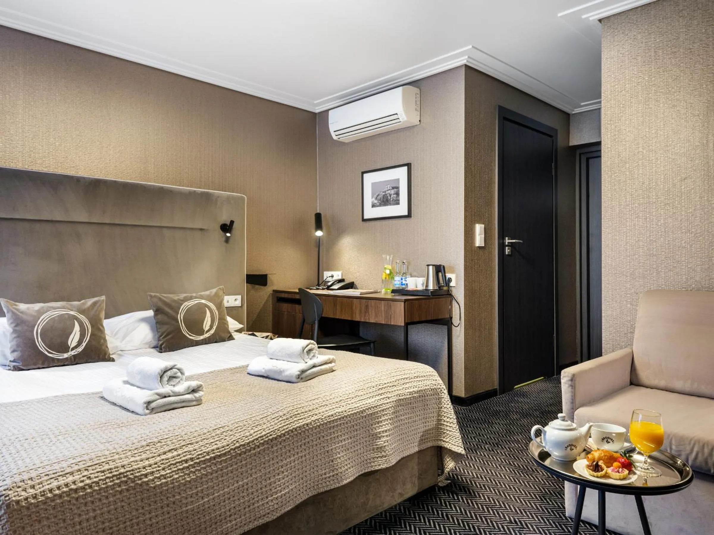 Bed in Hotel Logos Kraków