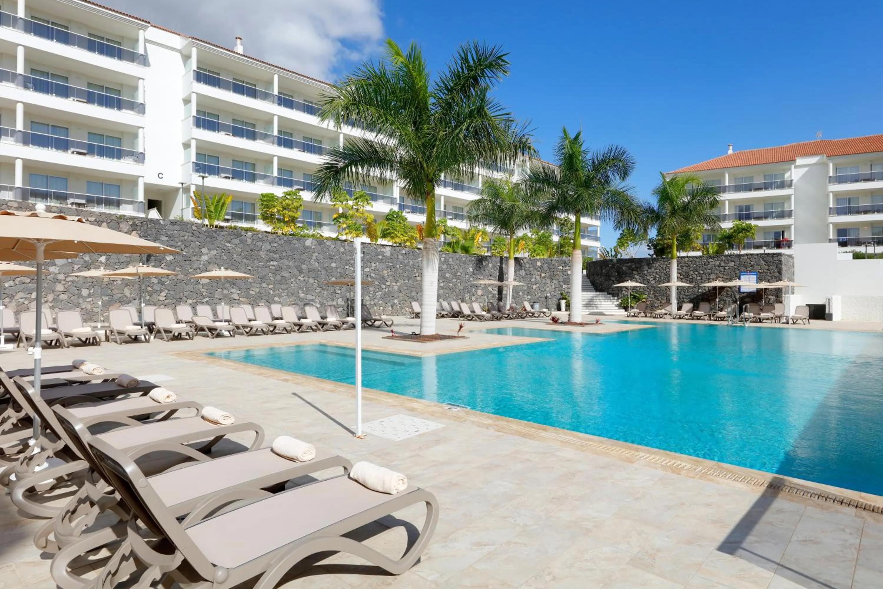 Swimming pool in Marinell Collection Palm-Mar