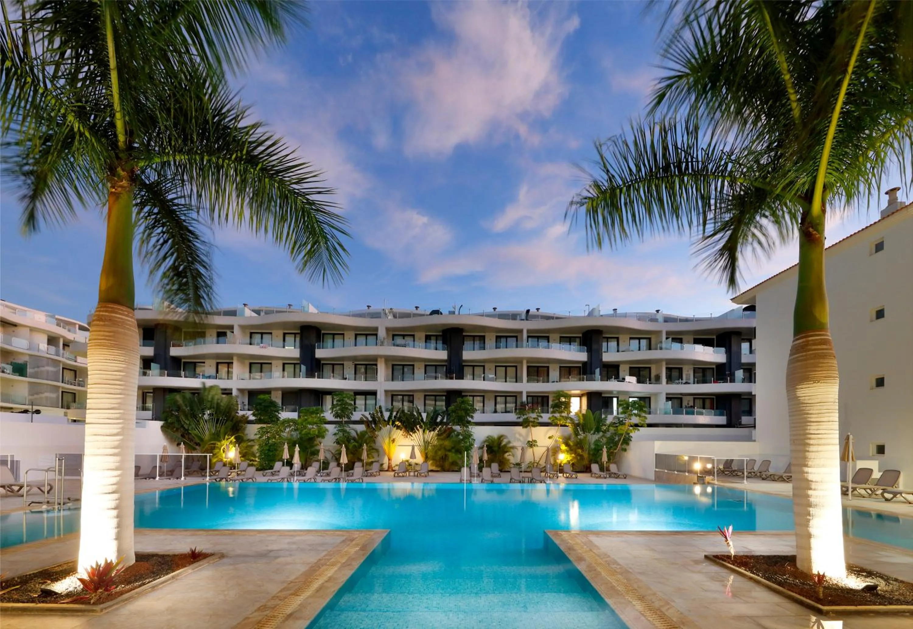 Swimming pool in Marinell Collection Palm-Mar