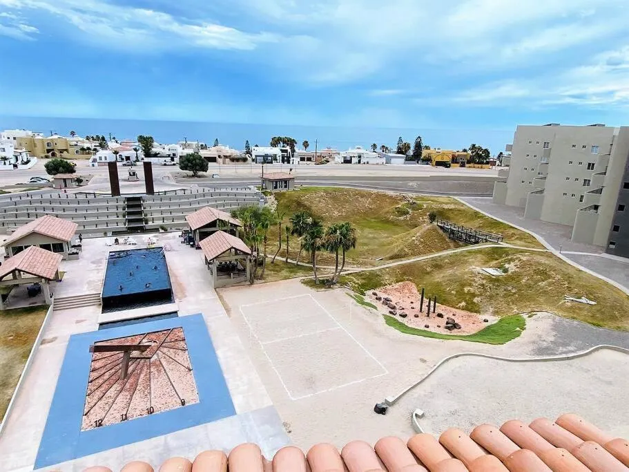Beautiful Condo La Joya - Near Beach with Views