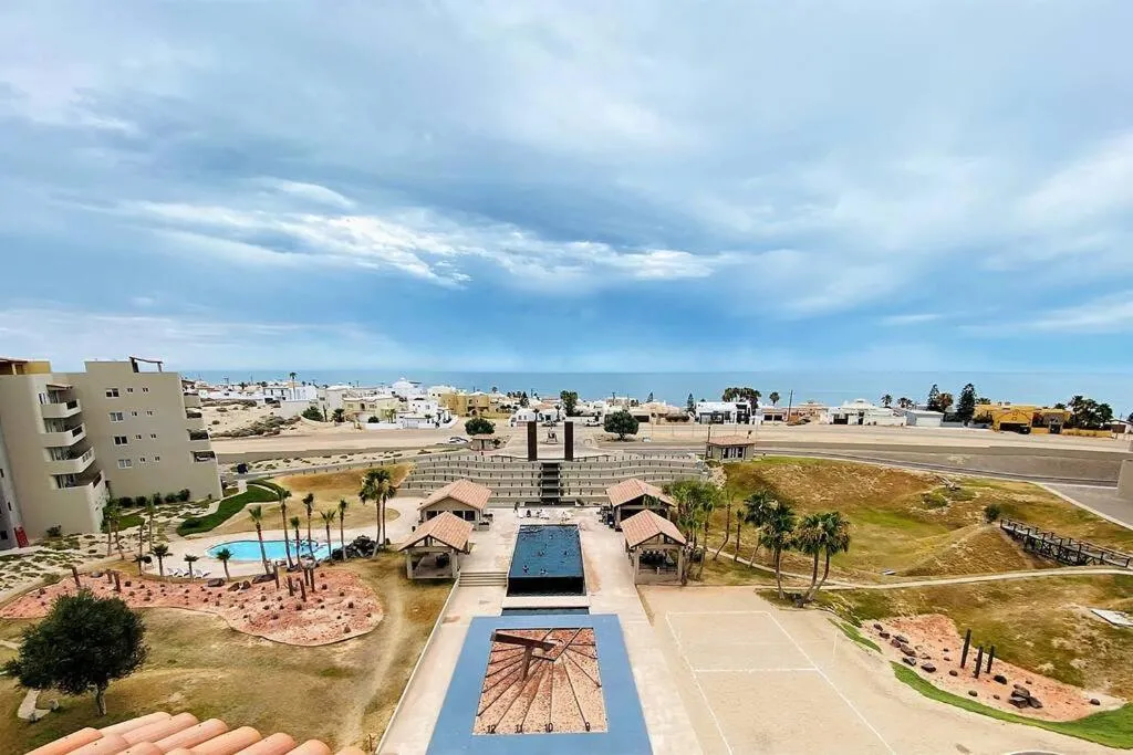 Beautiful Condo La Joya - Near Beach with Views