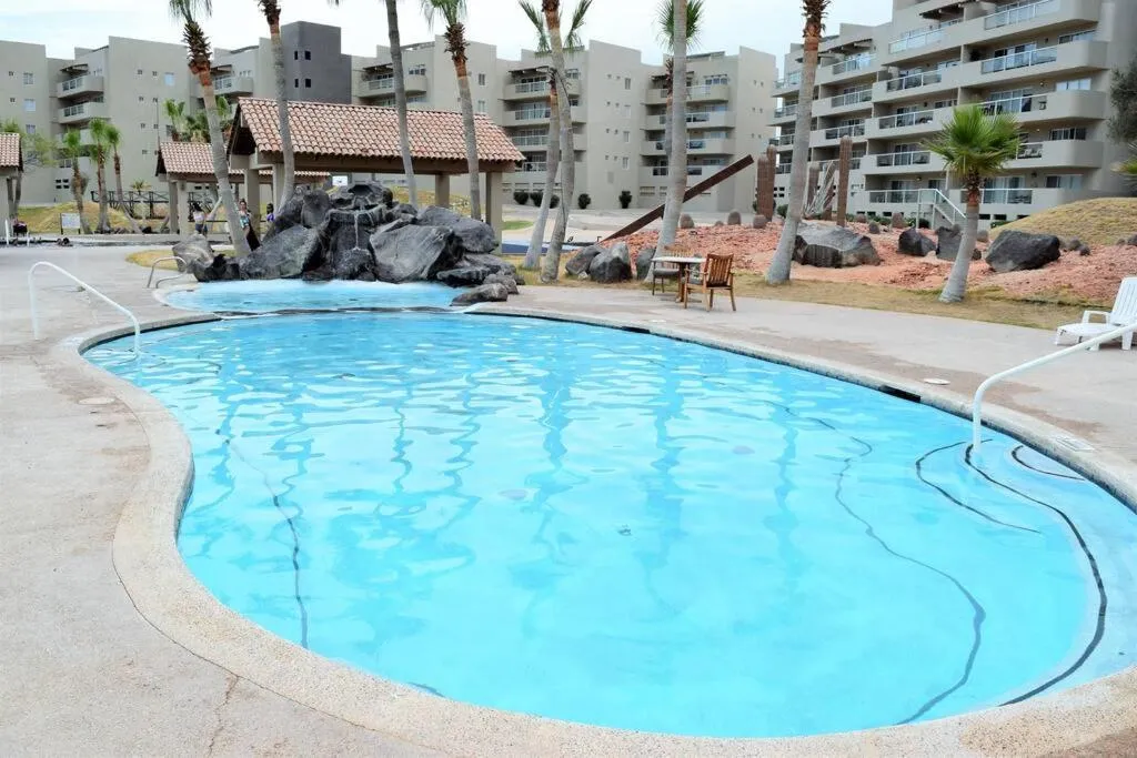 Beautiful Condo La Joya - Near Beach with Views