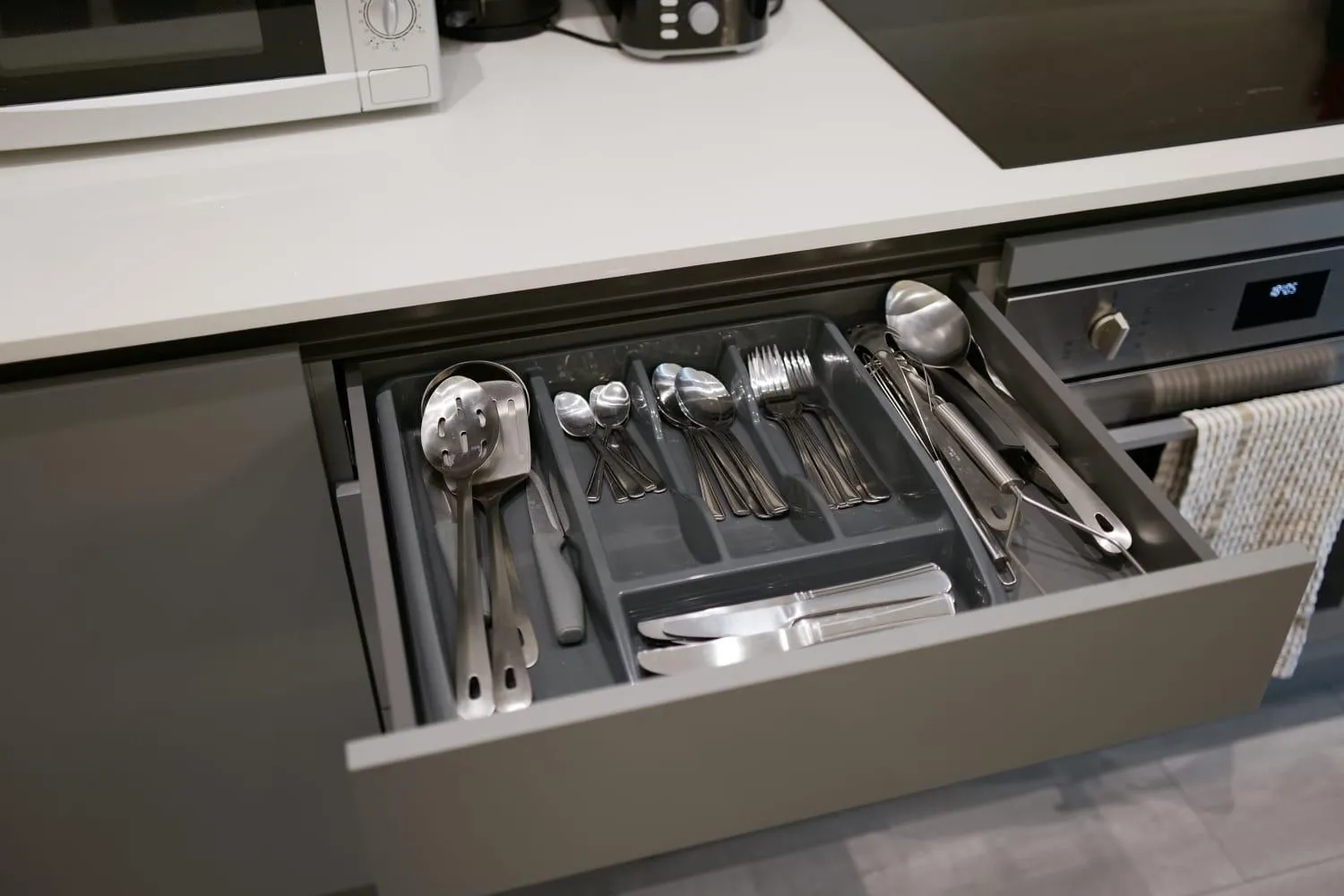 Kitchen or kitchenette in MK SHORTSTAY DELUXE-Flat 2