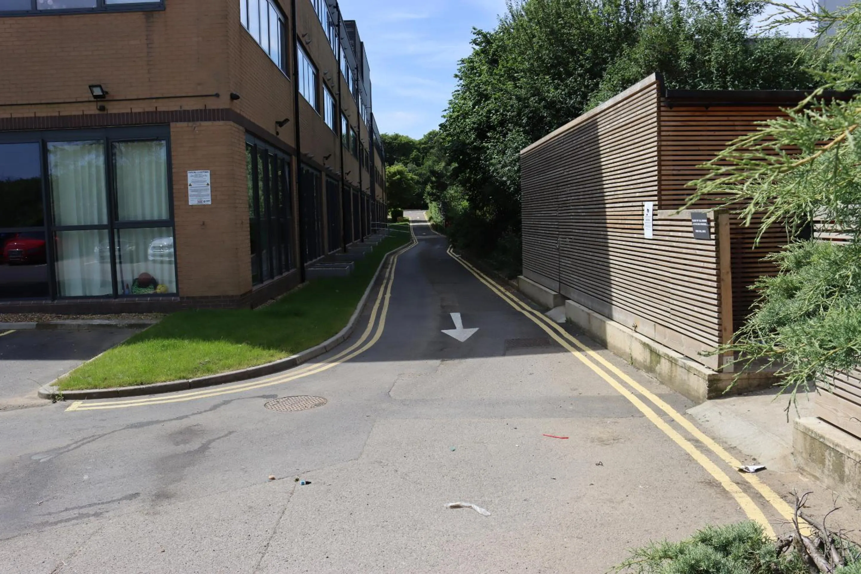 Garden in MK SHORTSTAY DELUXE-Flat 2