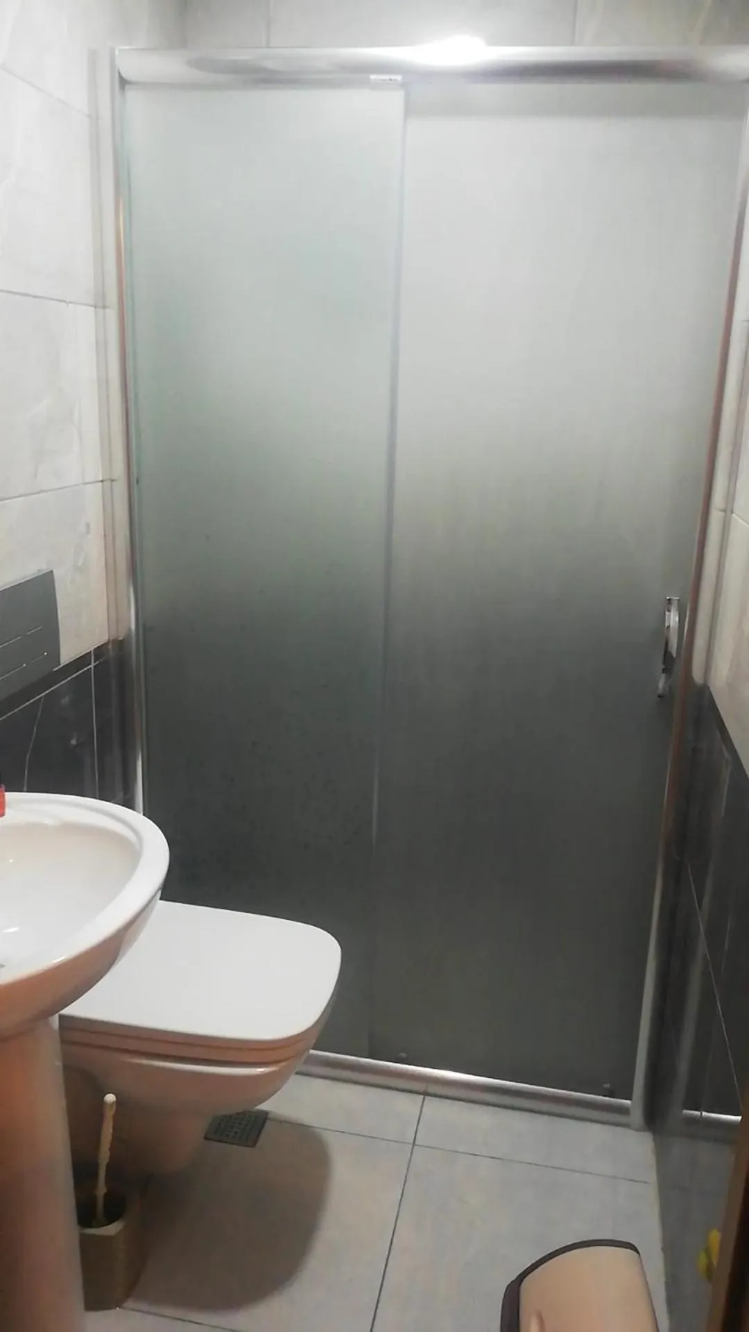 Shower in Mr Lion Kumkapı Otel