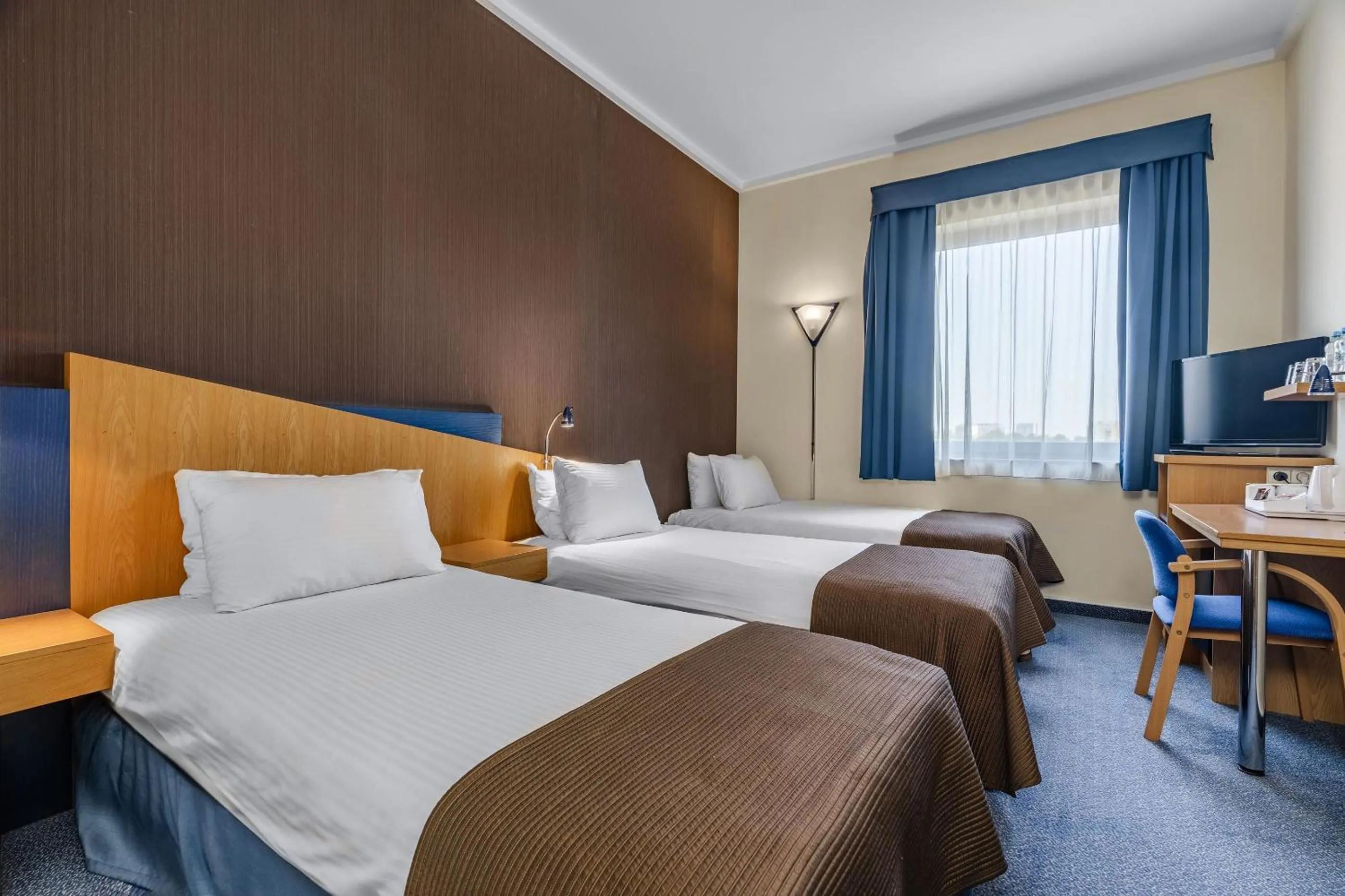 Bedroom, Bed in Express Kraków Hotel