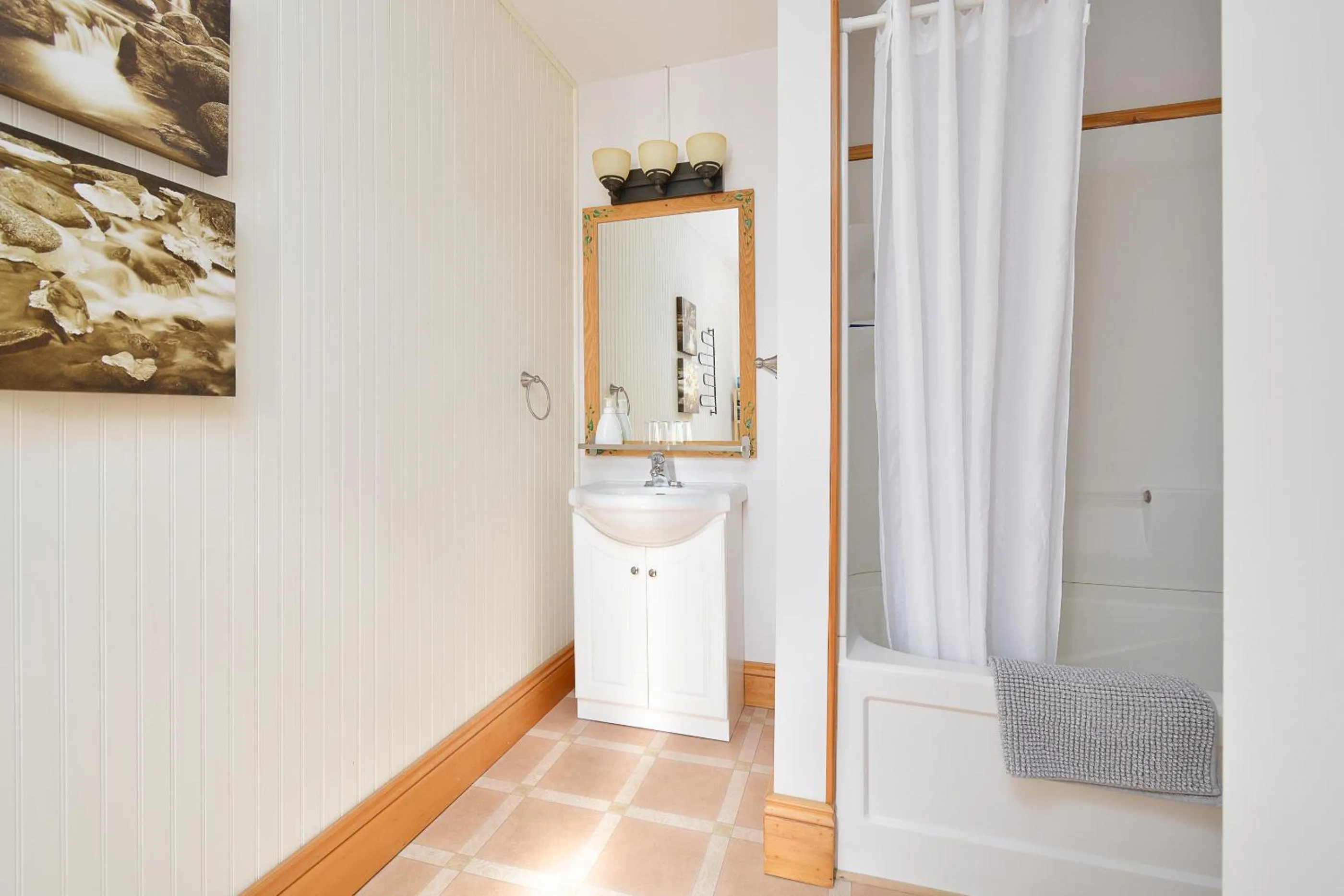 Pepperell Place Inn Inc.