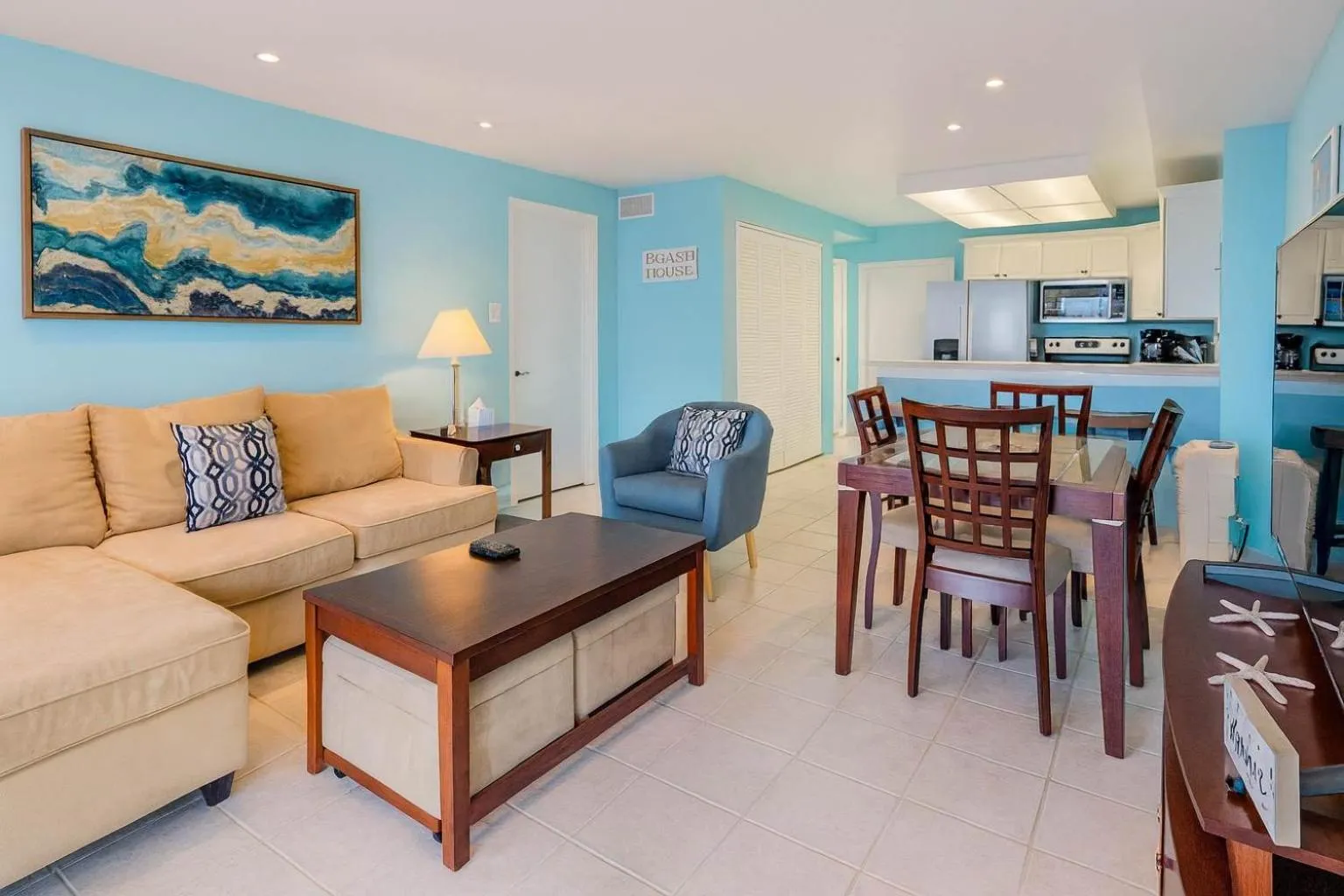 Living room in Bahia Mar #426