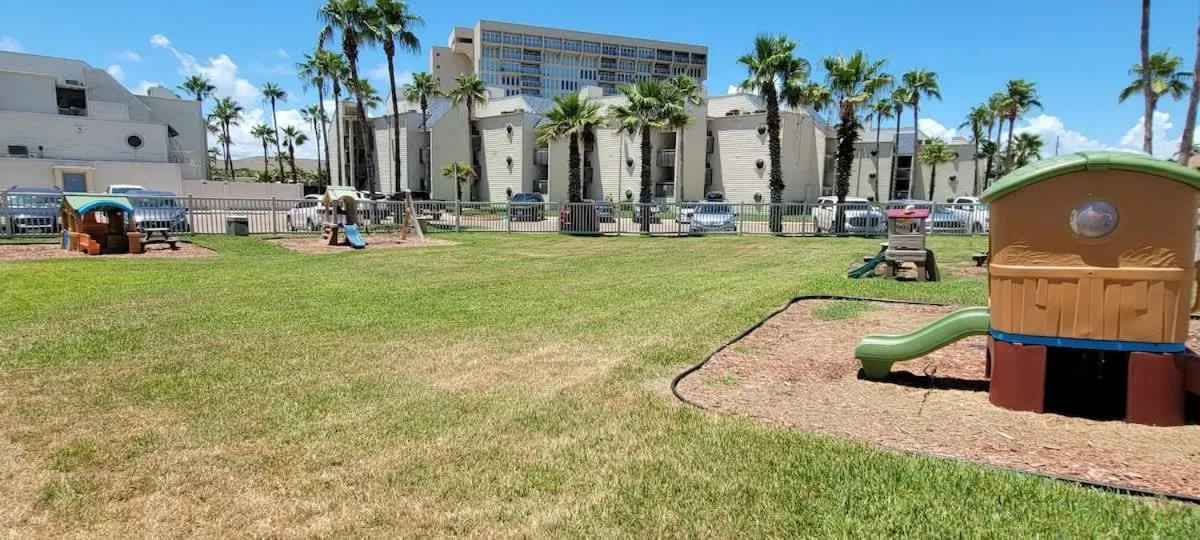 Property building in Bahia Mar #426