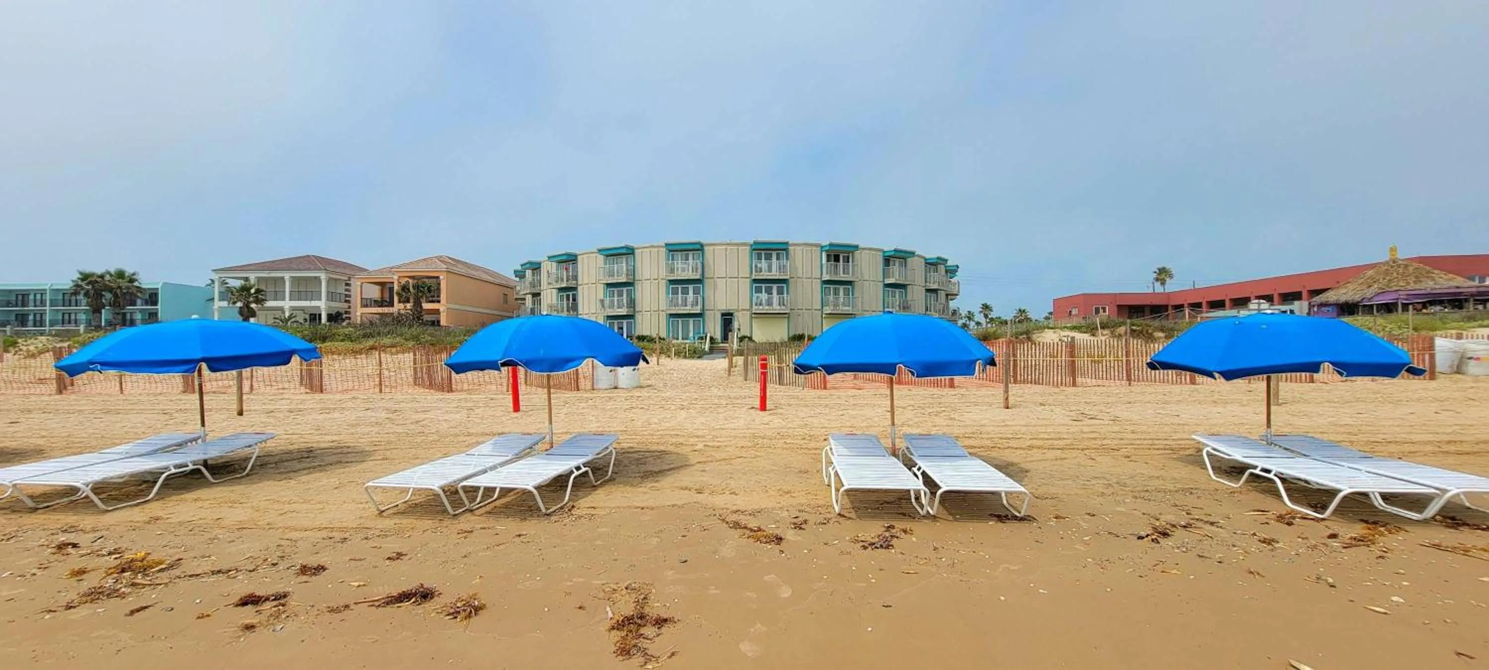 Beach in Campeche Triplex Unit A