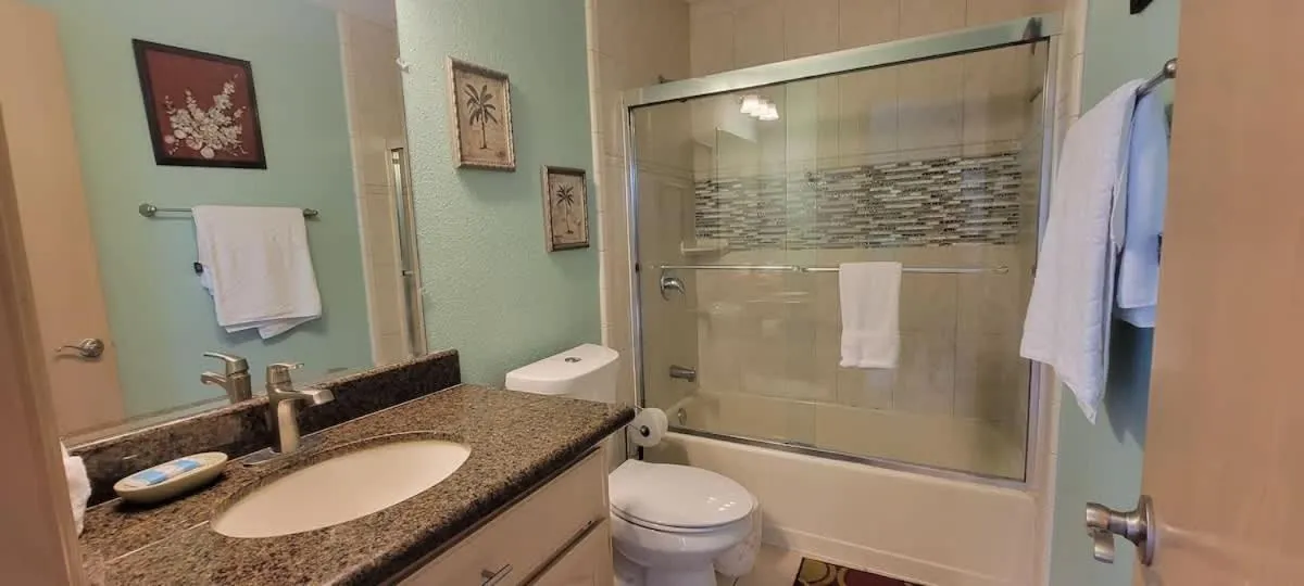 Bathroom in Campeche Triplex Unit A