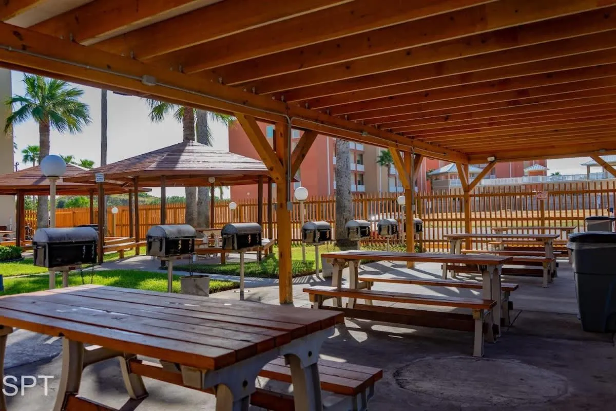 Other in Gulfview II #410 Luxe