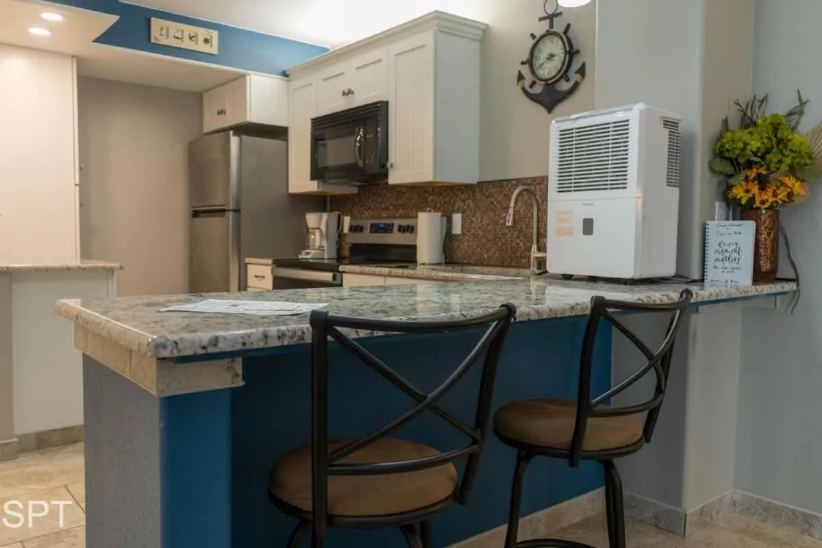 Kitchen or kitchenette in Gulfview II #410 Luxe