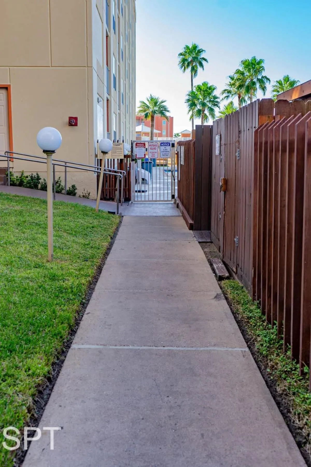 Property building in Gulfview II #410 Luxe