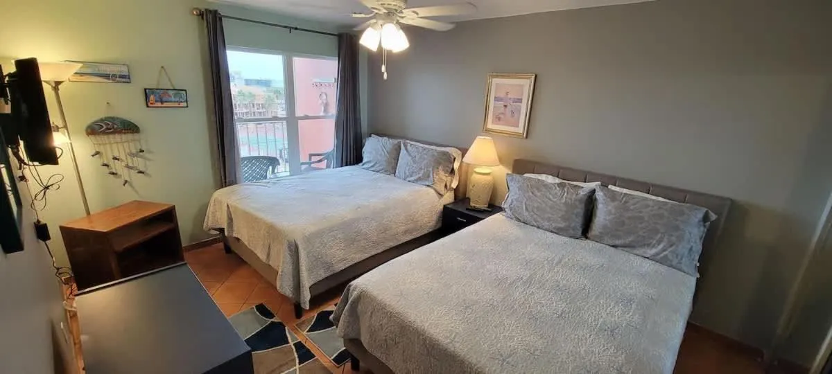 Bed in Gulfview II #604