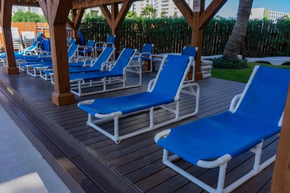 Swimming pool in Gulfview II #604