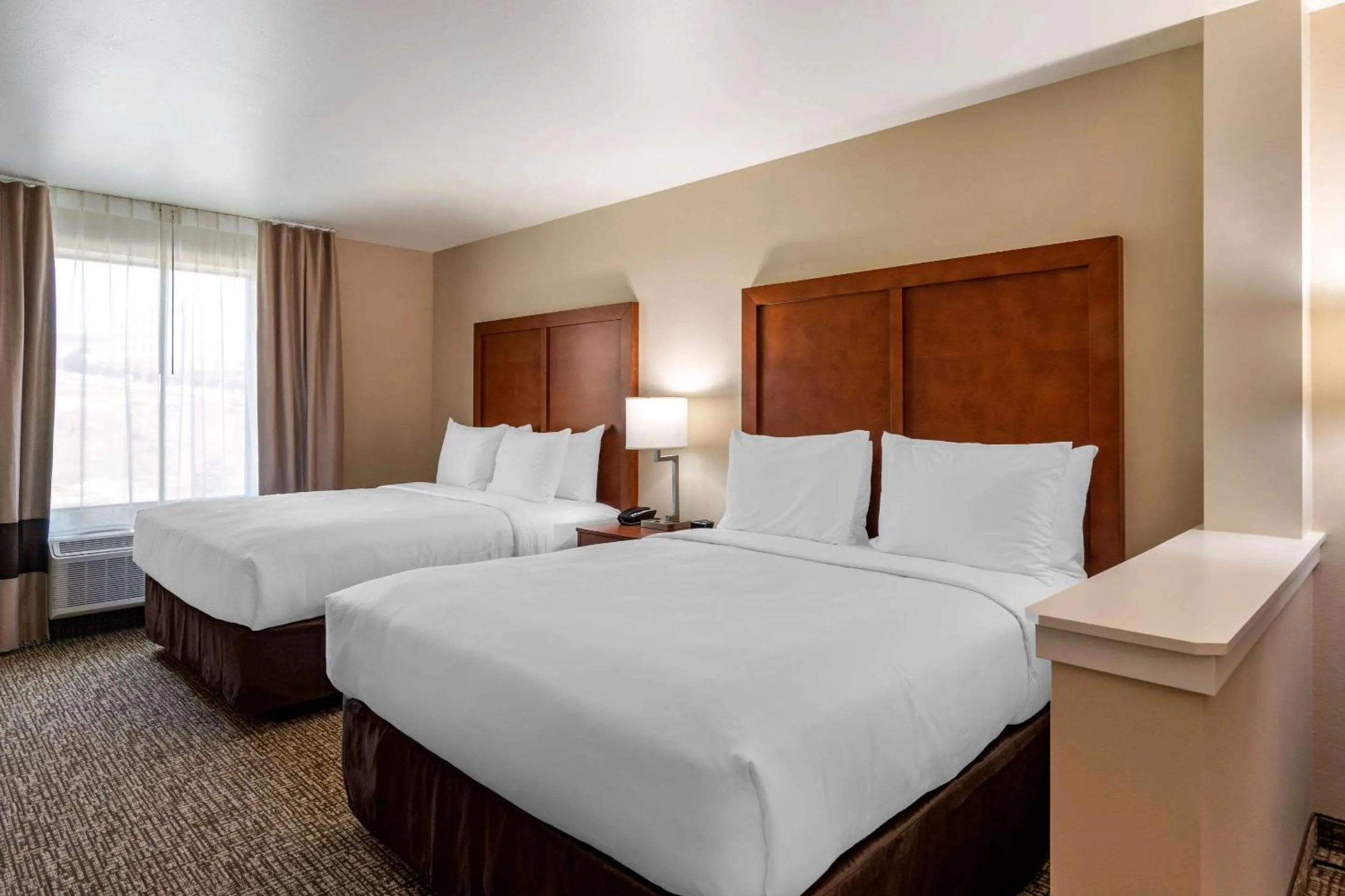 Bedroom, Bed in Comfort Inn & Suites Charlottesville Hollymead Town Center