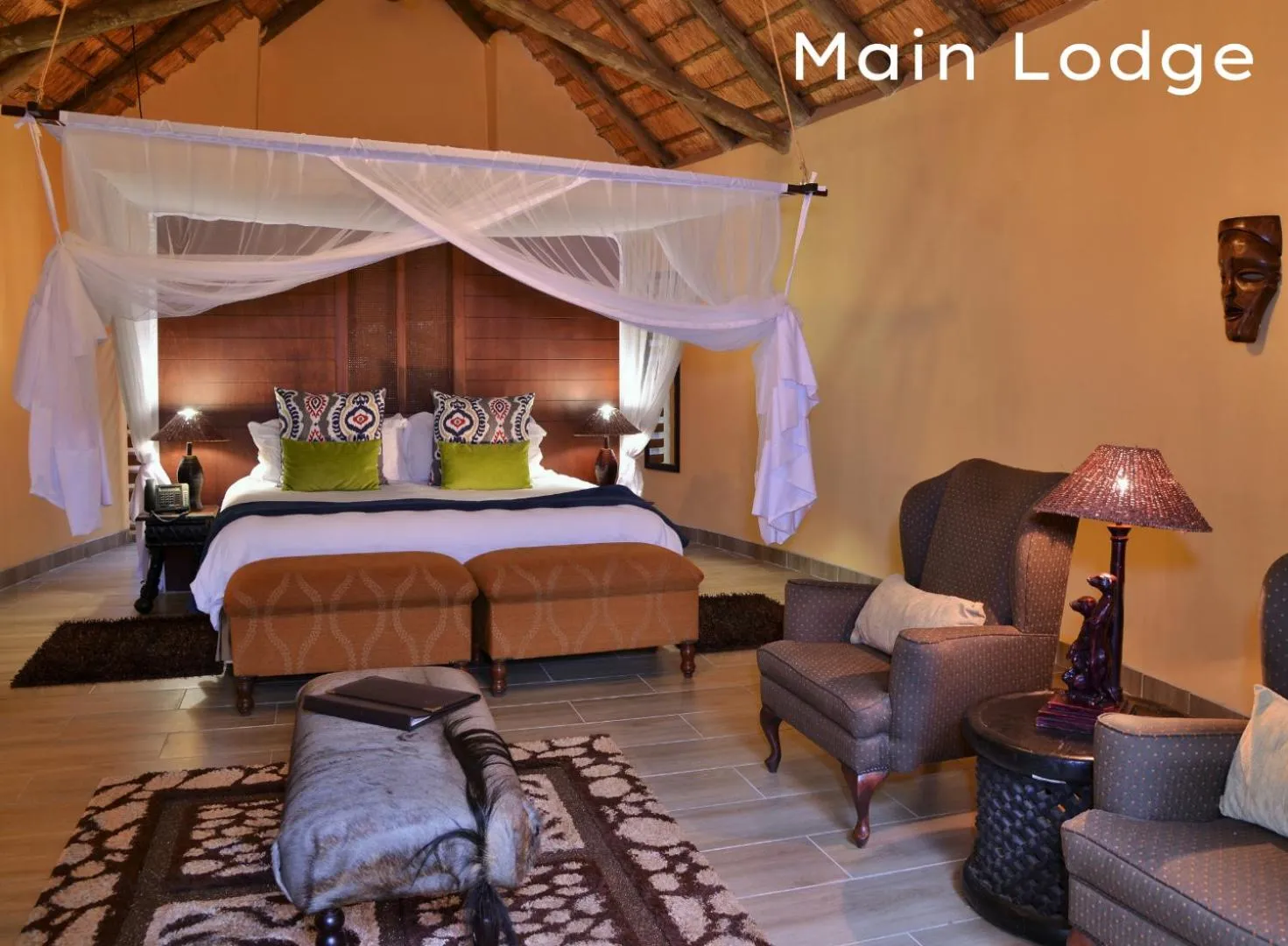 Bedroom, Bed in Shishangeni Lodge In Kruger National Park