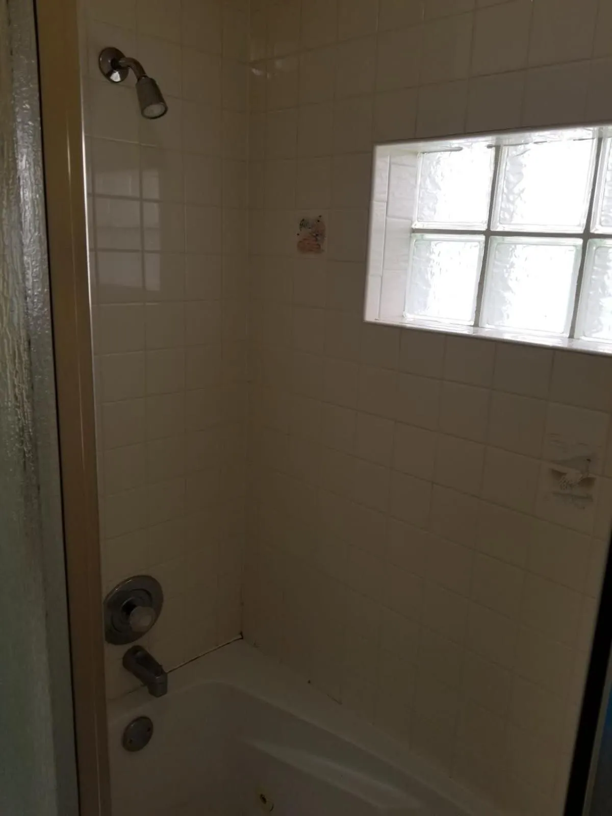 Bathroom in Blue Siren House