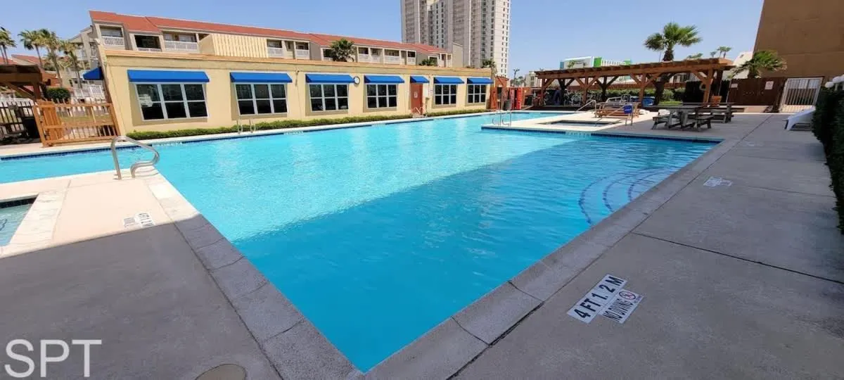 Swimming pool in Gulfview I #205