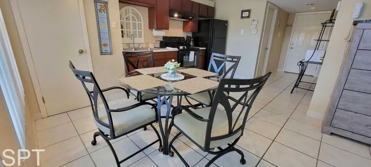 Dining area in Gulfview I #205