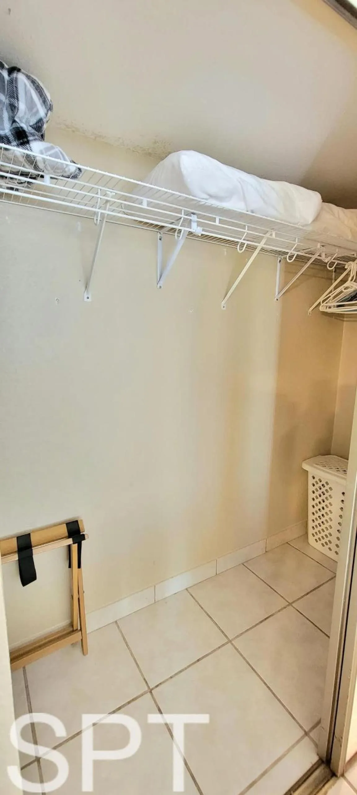 laundry in Gulfview I #205