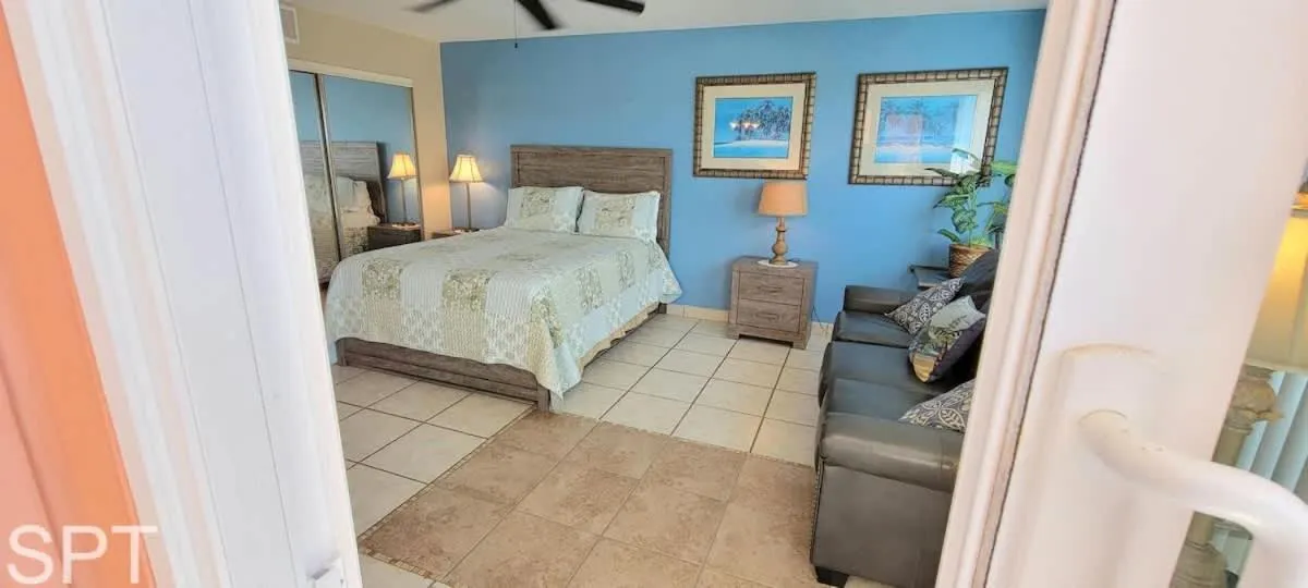 Bed in Gulfview I #205