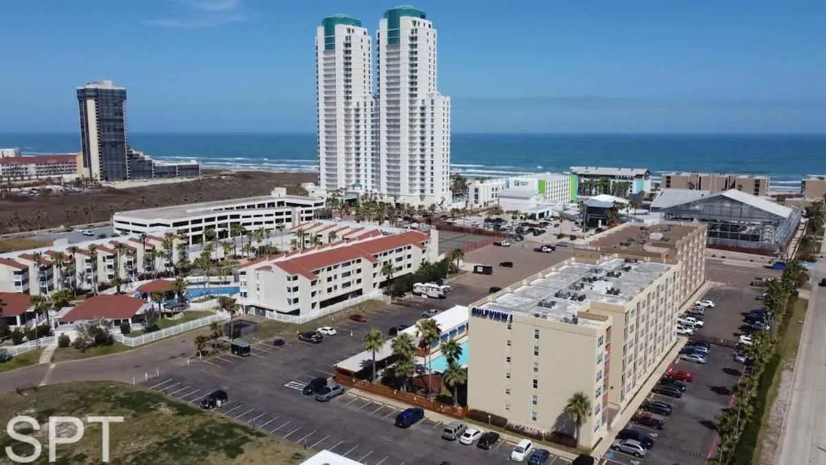 Nearby landmark in Gulfview I #205