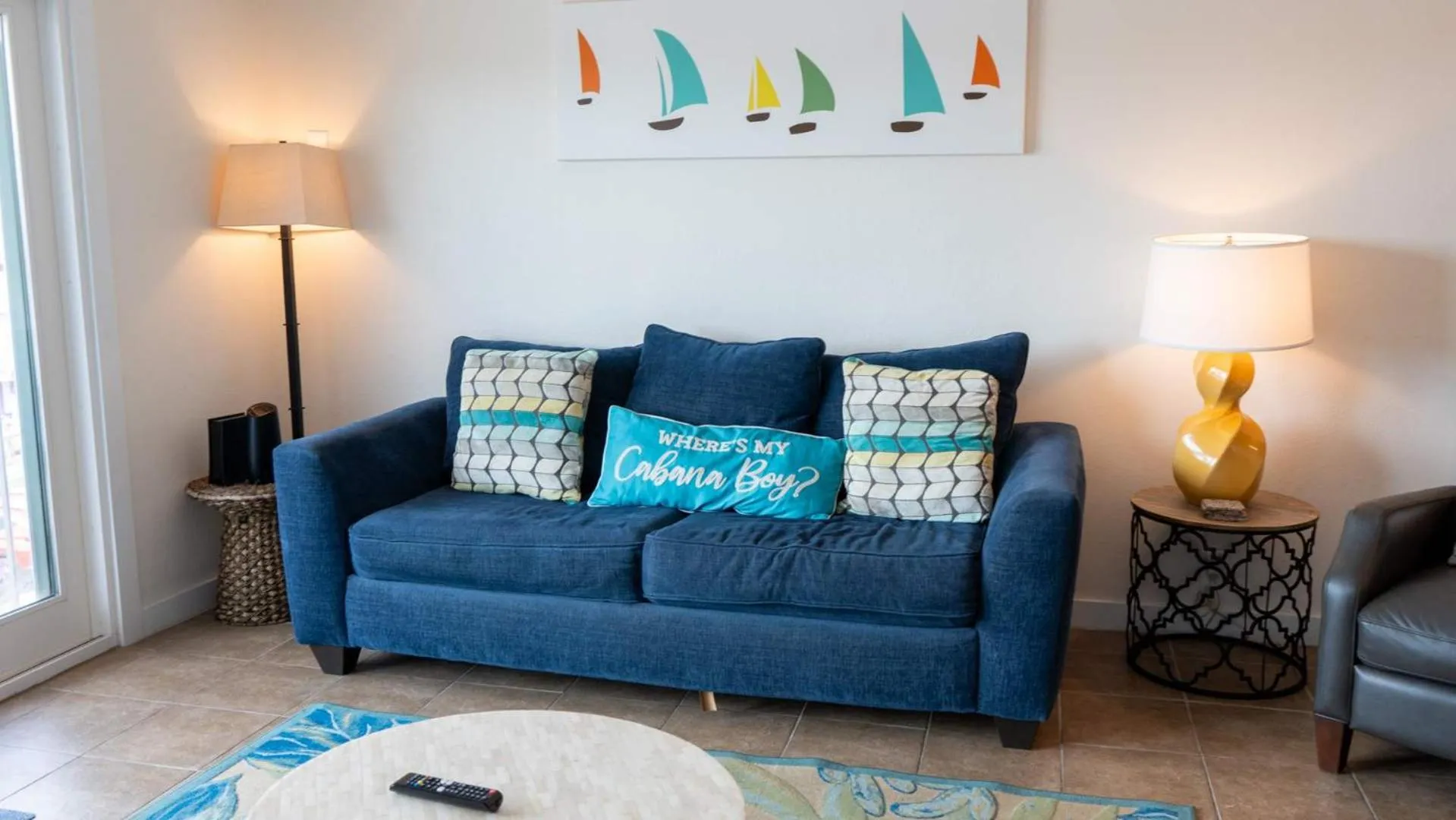 Living room in La Internacional 313