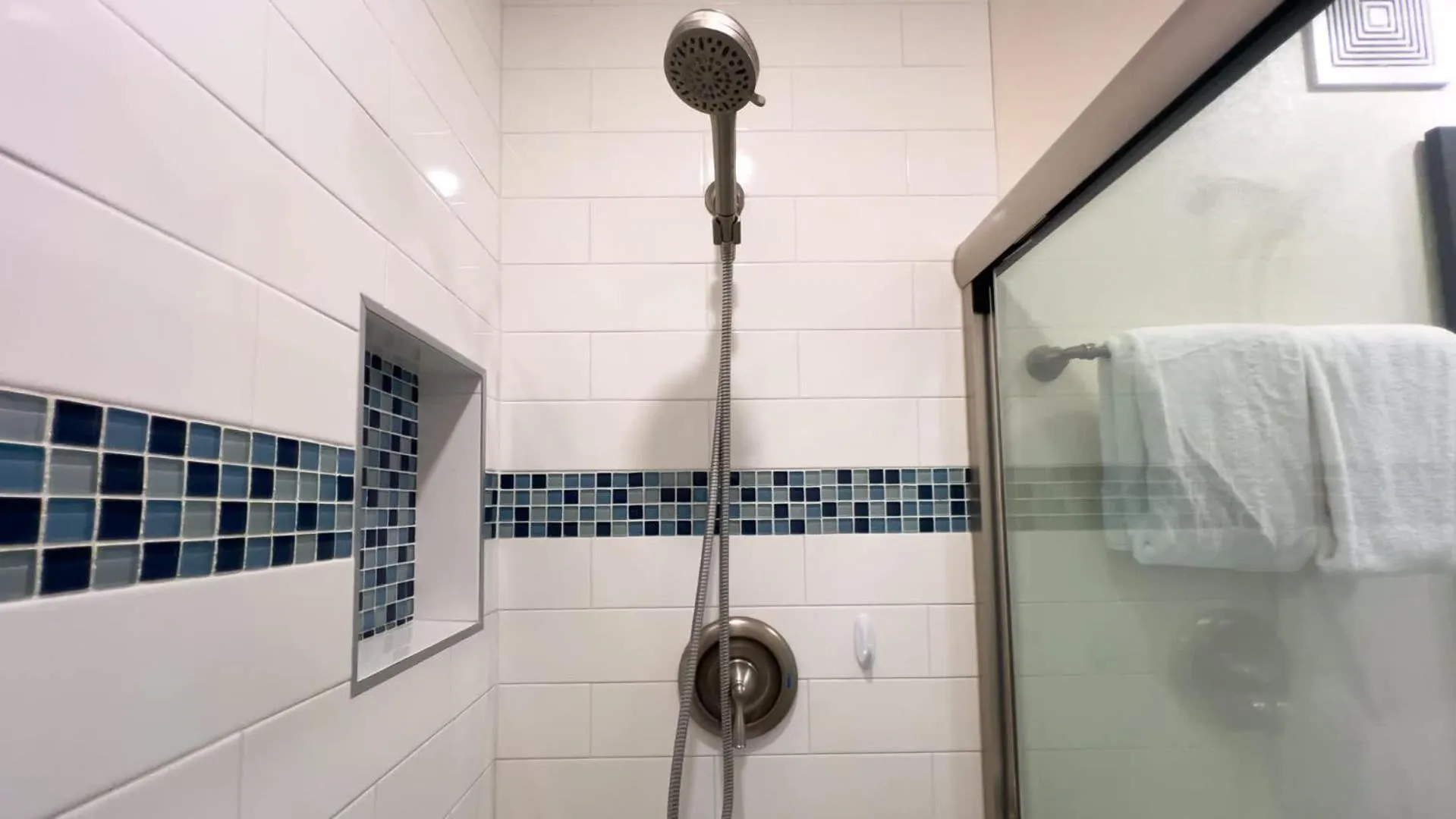 Bathroom in La Internacional 313