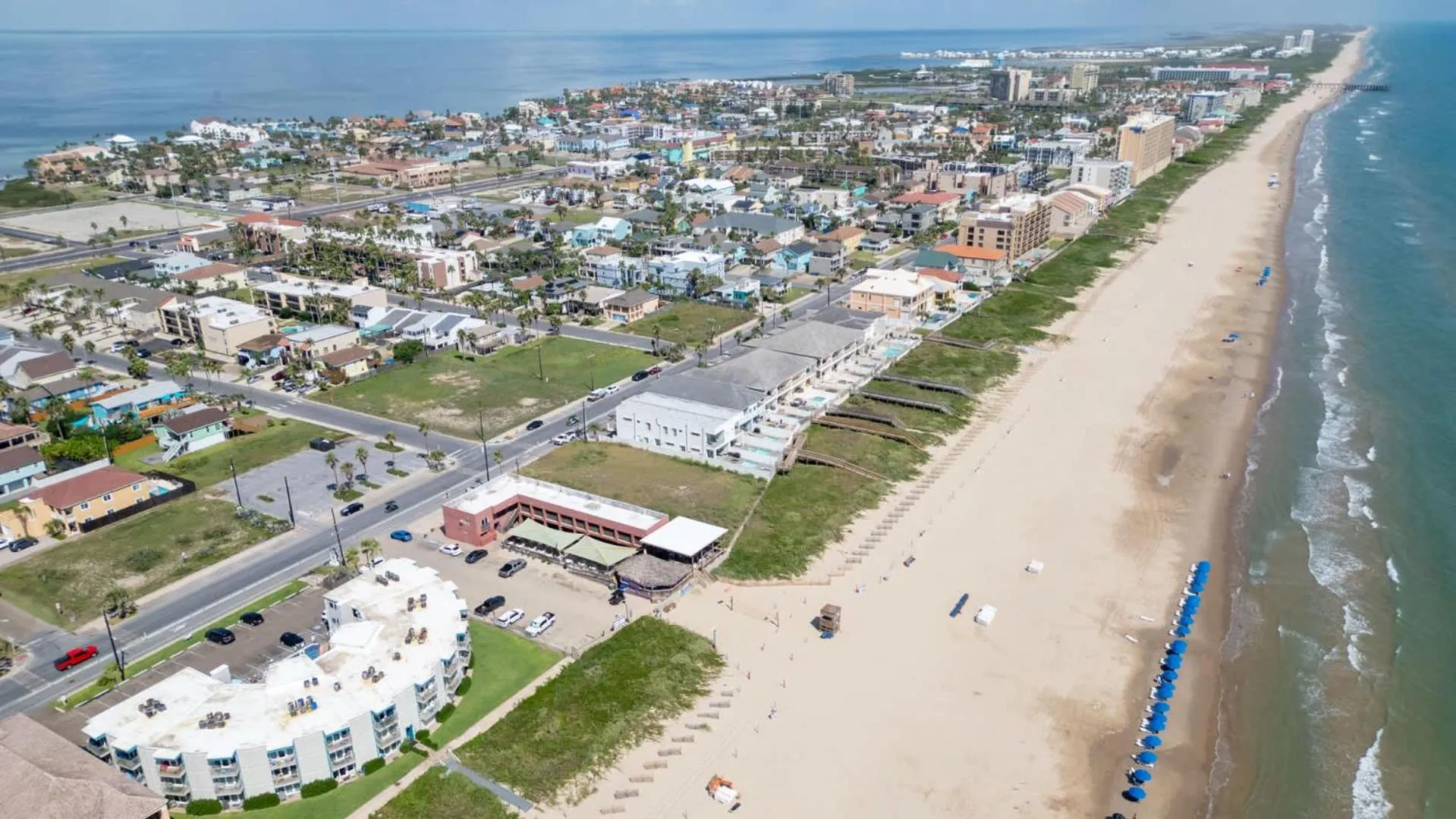 Property building in La Internacional 313