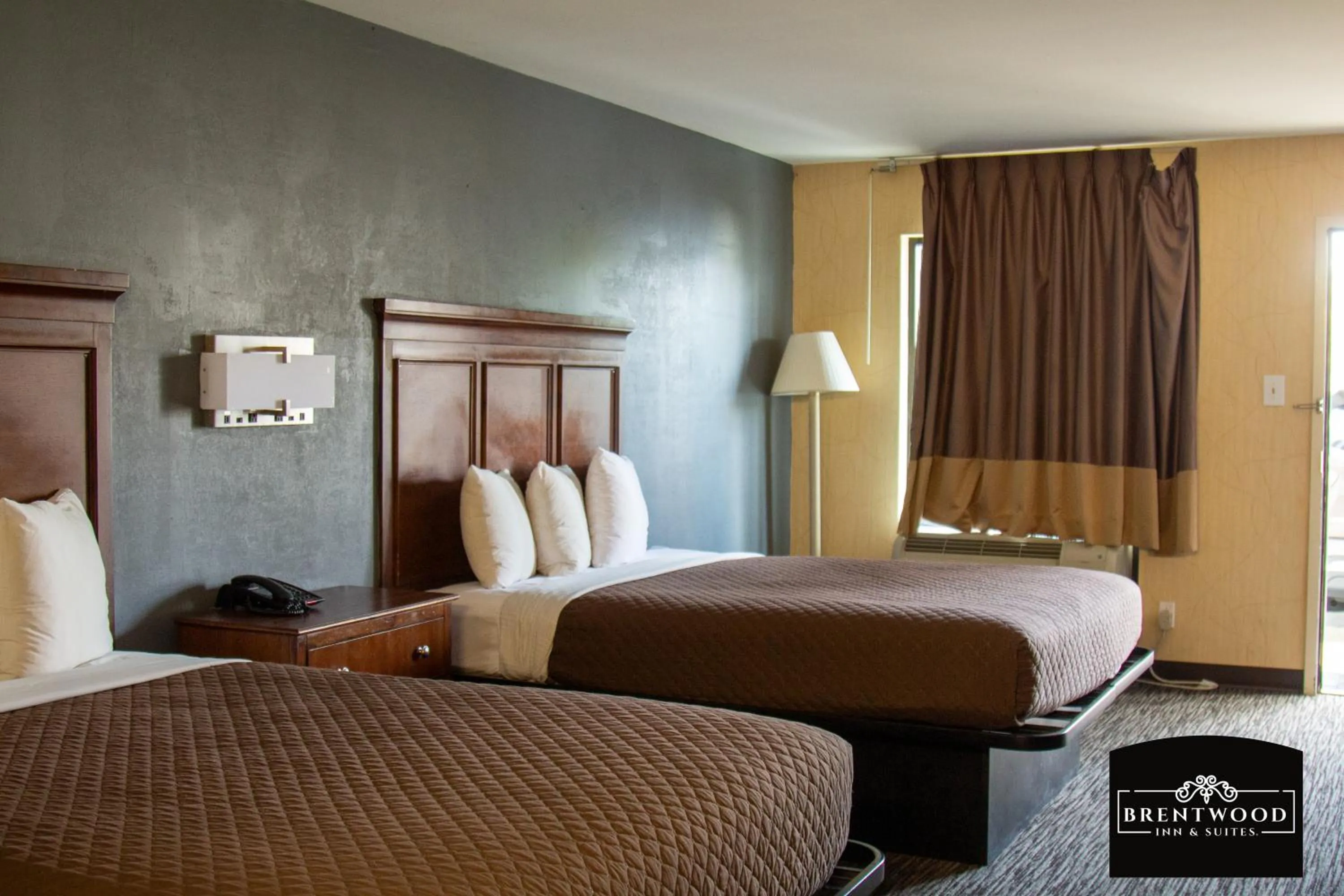 Bed in Brentwoodinn&suites Near richmond VA