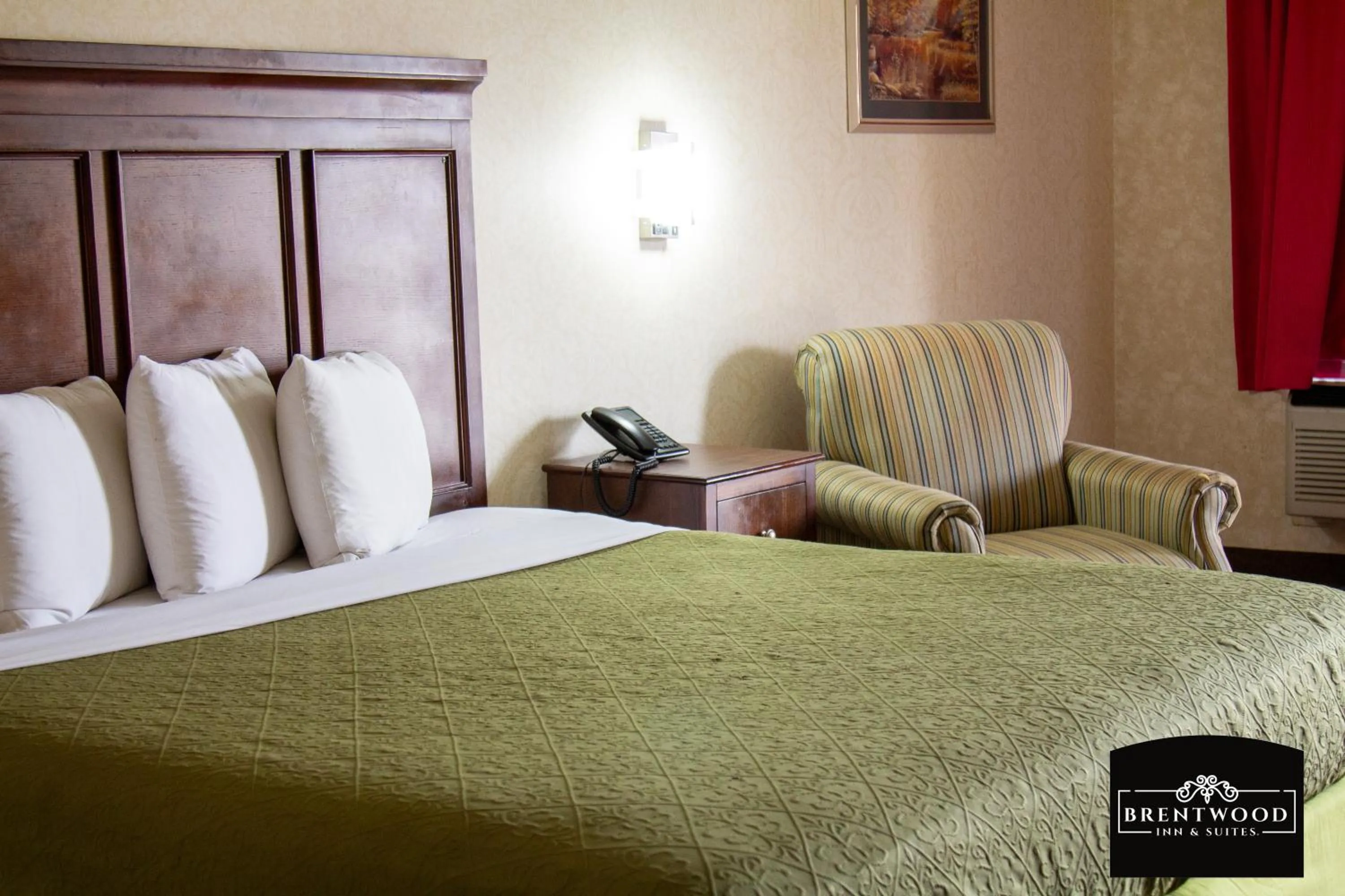 Bed in Brentwoodinn&suites Near richmond VA