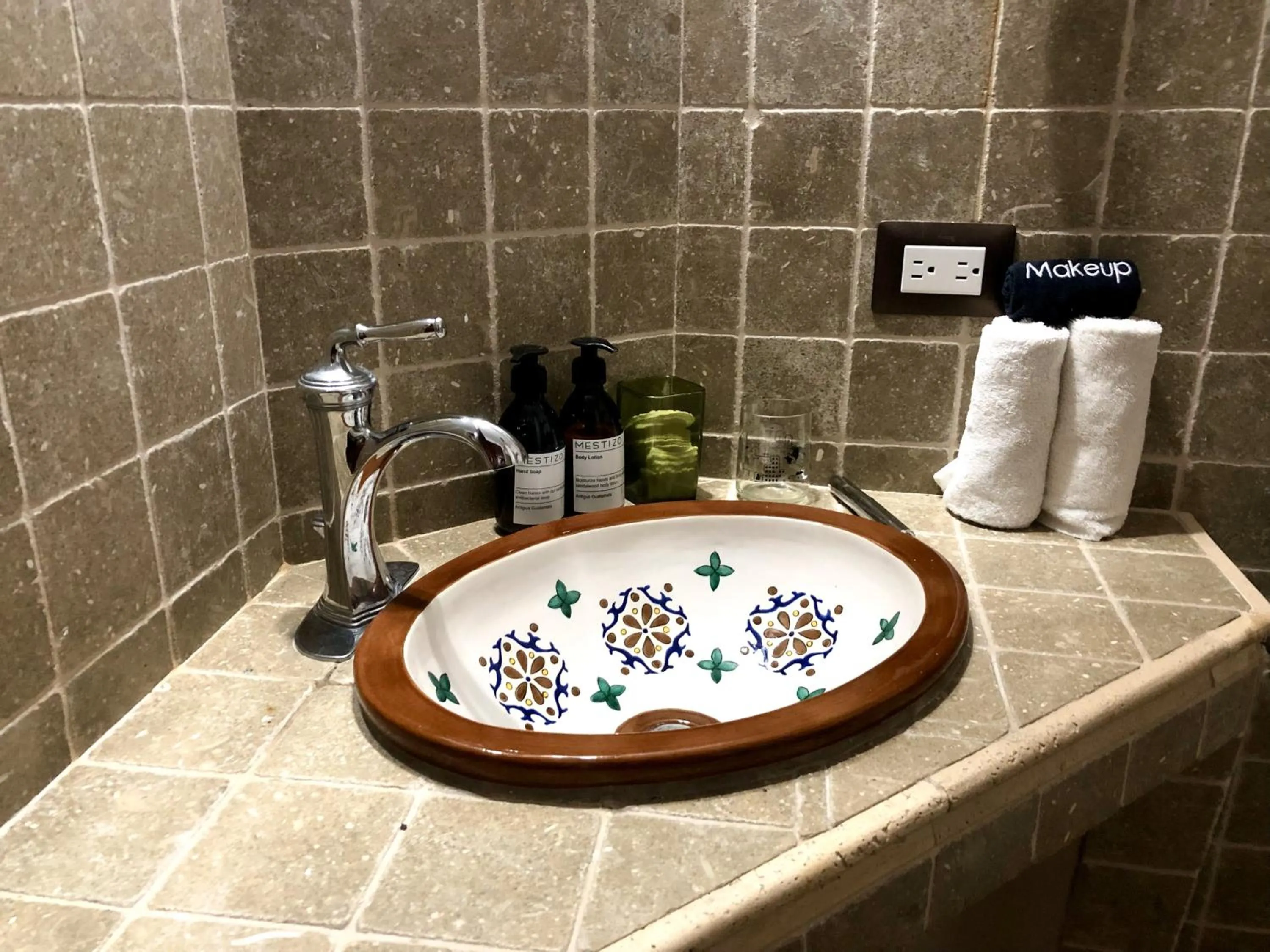 Bathroom in Mestizo Antigua