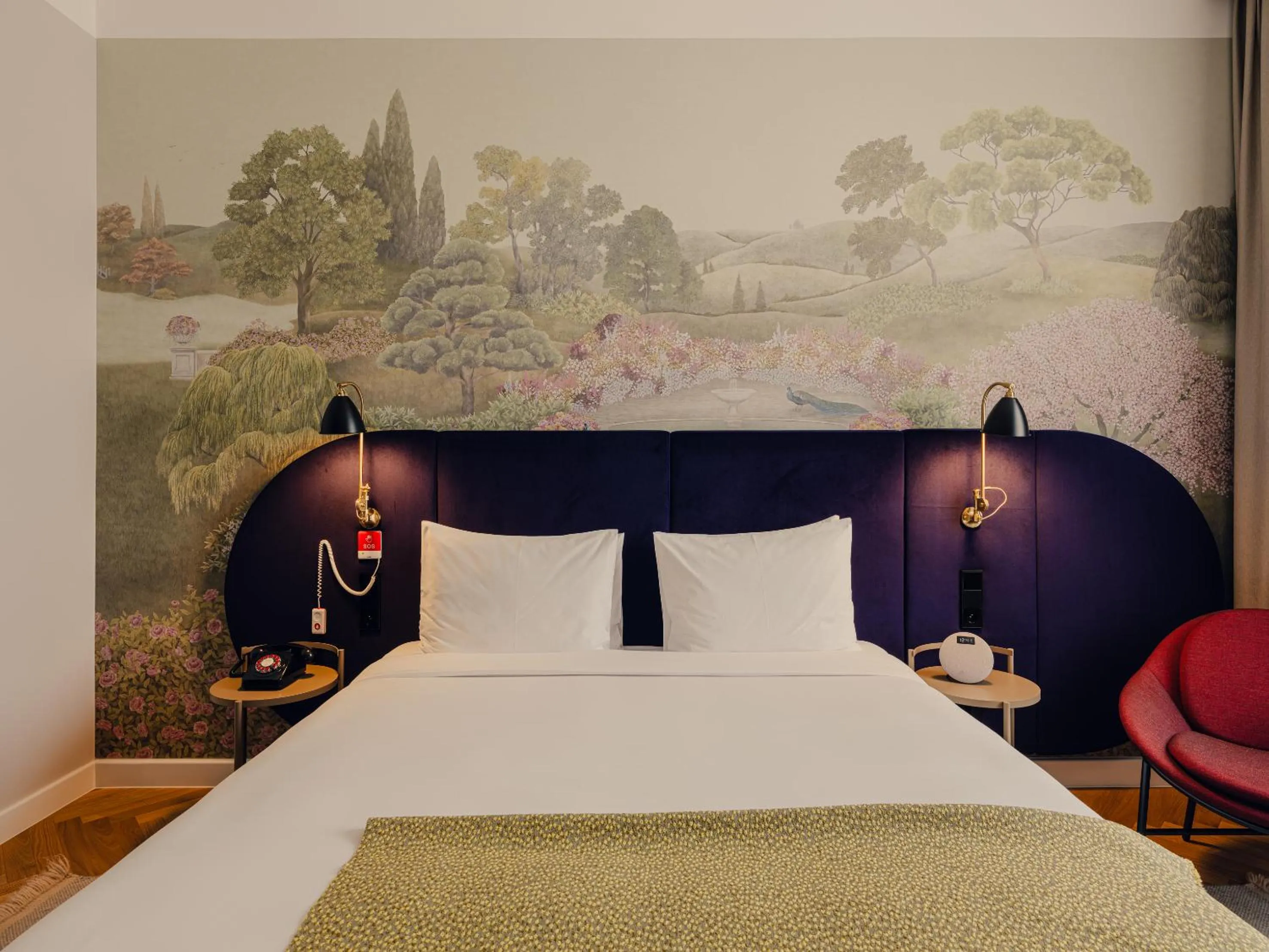 Bedroom, Bed in Flaner Hotel, WorldHotels Crafted