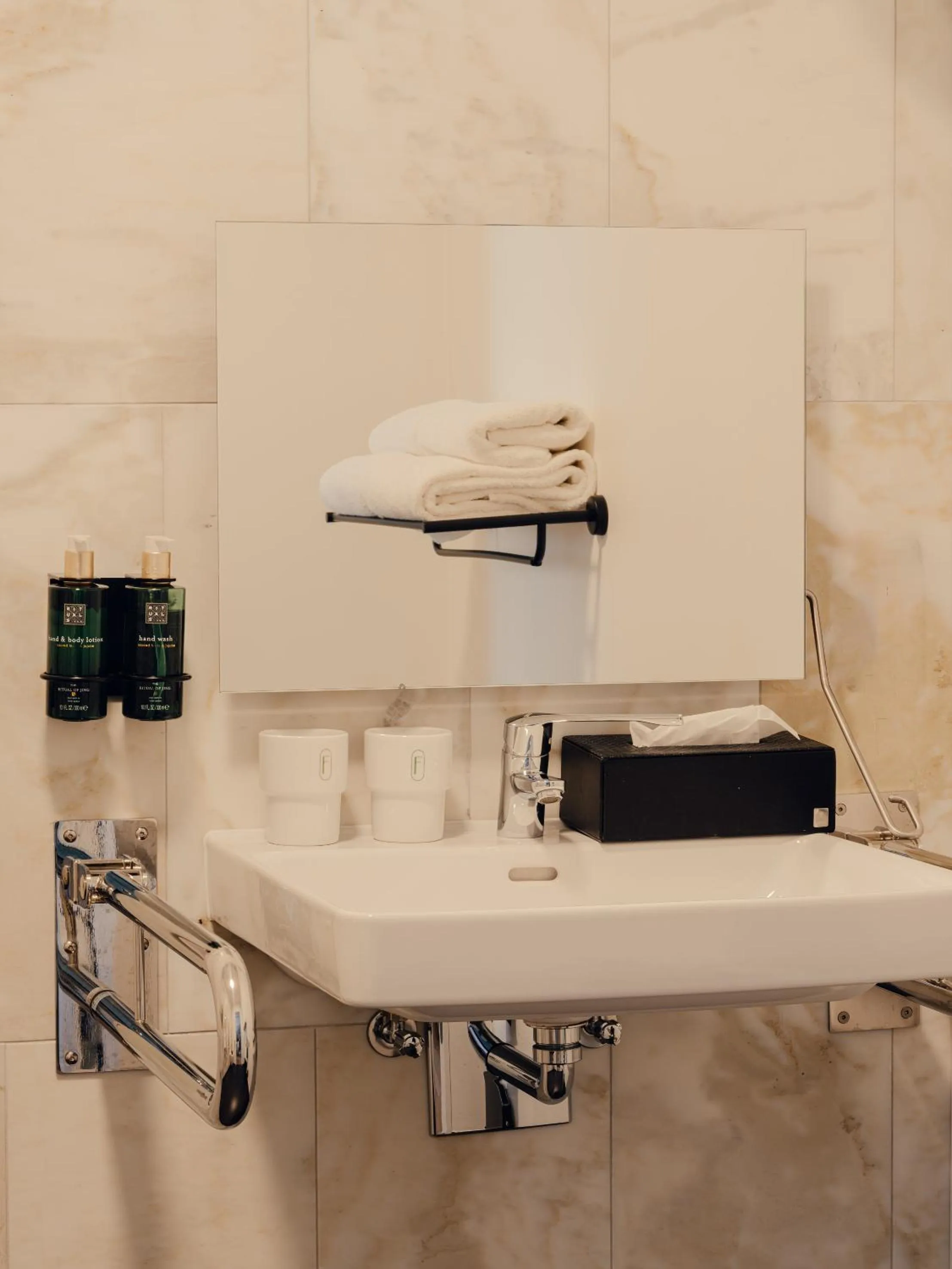 Bathroom in Flaner Hotel, WorldHotels Crafted