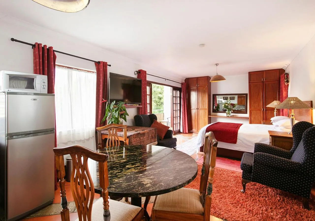 Bed in Waterkloof Apartments