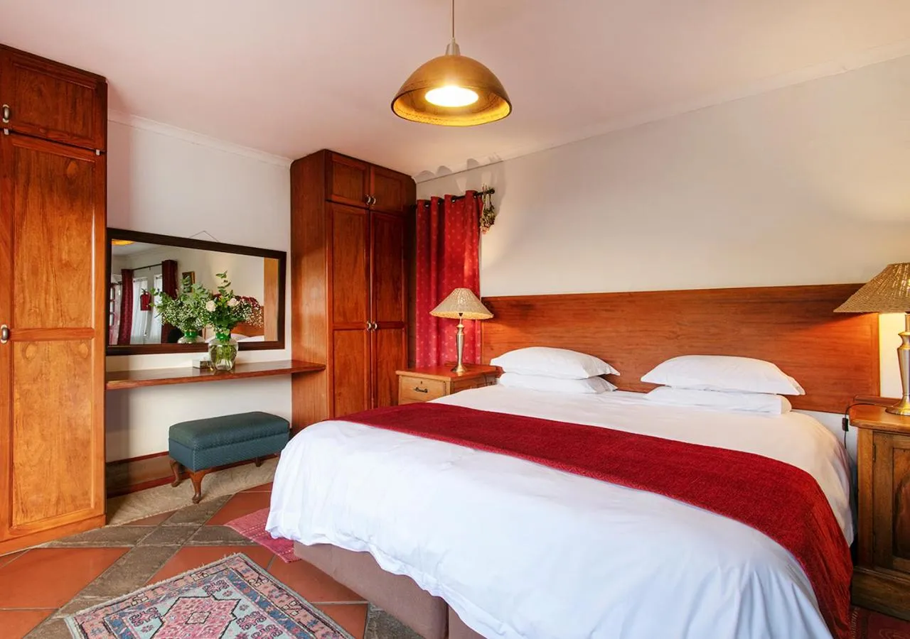 Bed in Waterkloof Apartments