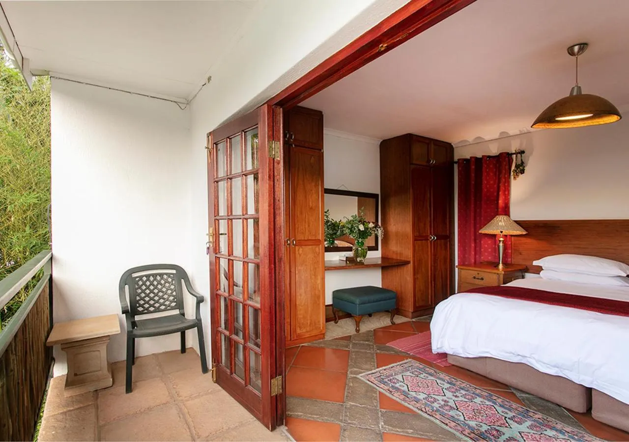 Bed in Waterkloof Apartments