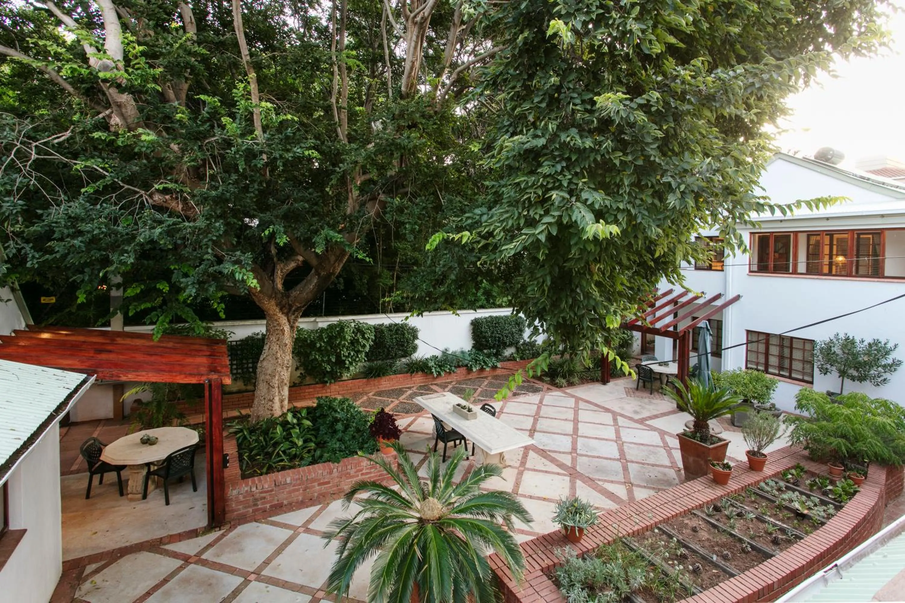 Waterkloof Apartments