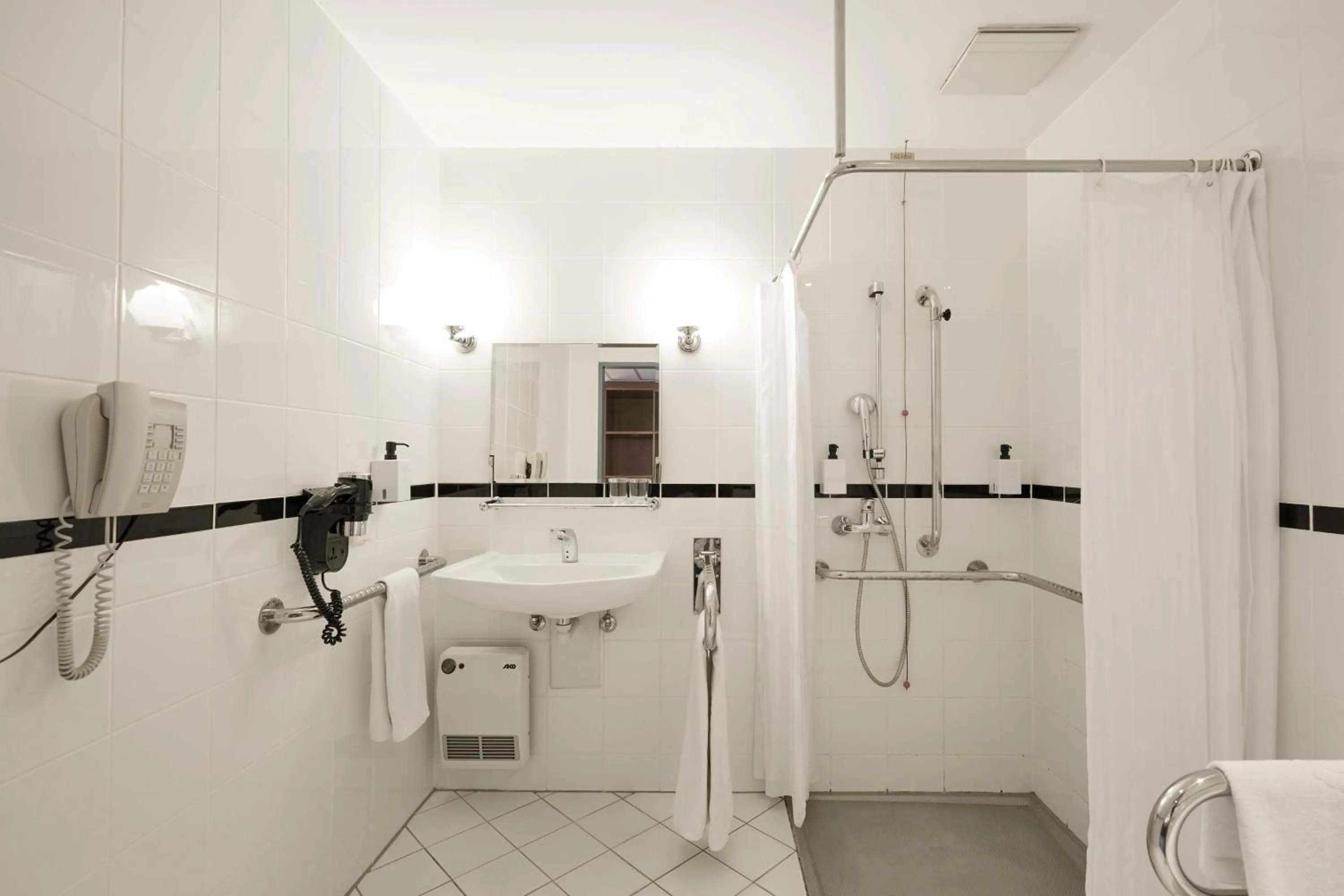 Bathroom in Scandic Wrocław