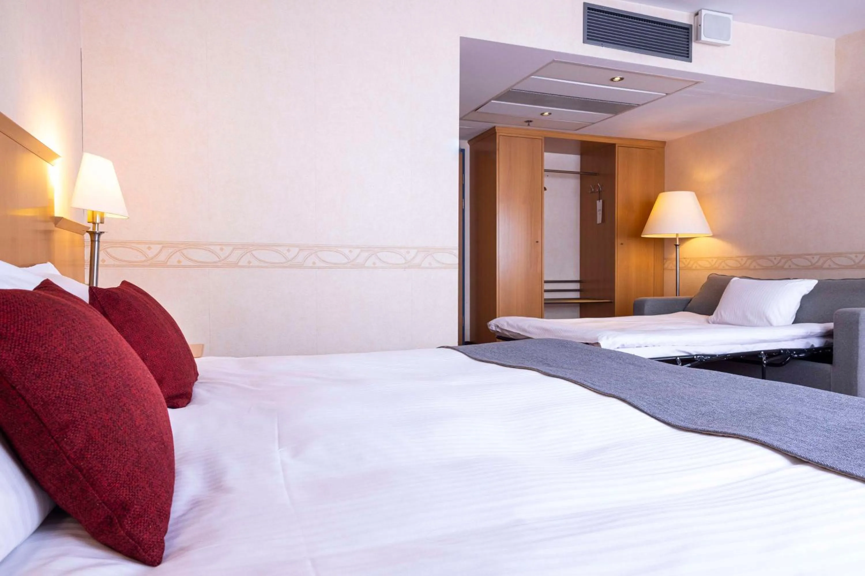 Bedroom, Bed in Scandic Wrocław