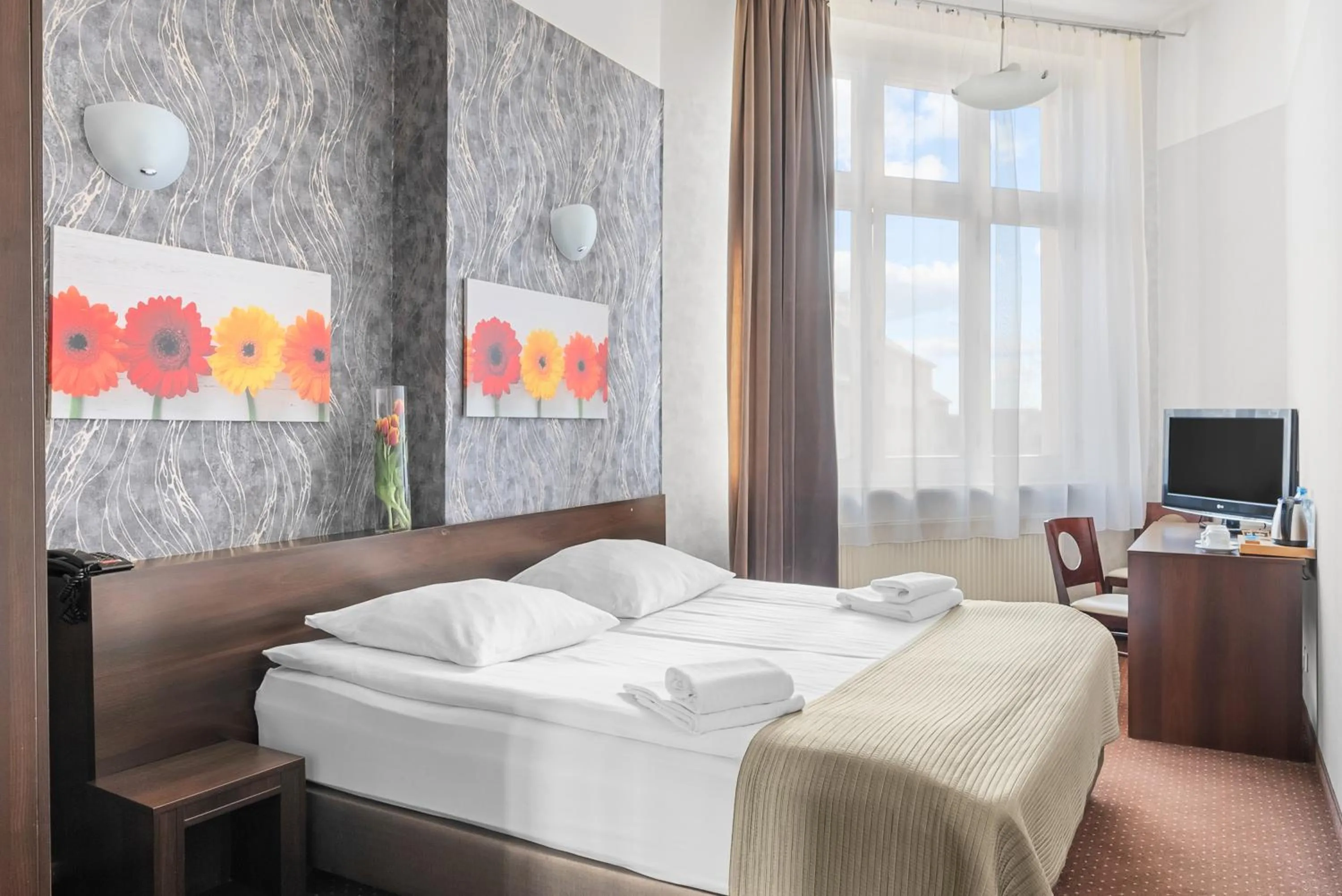 Bed in Hotel Diament Economy Gliwice