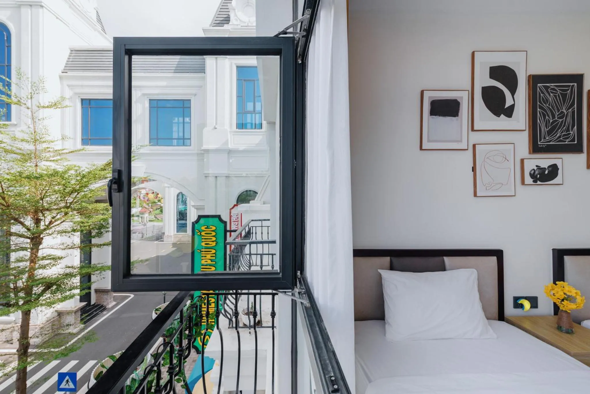 Toilet, Bed in Lalisa Hotel Grand World Phu Quoc